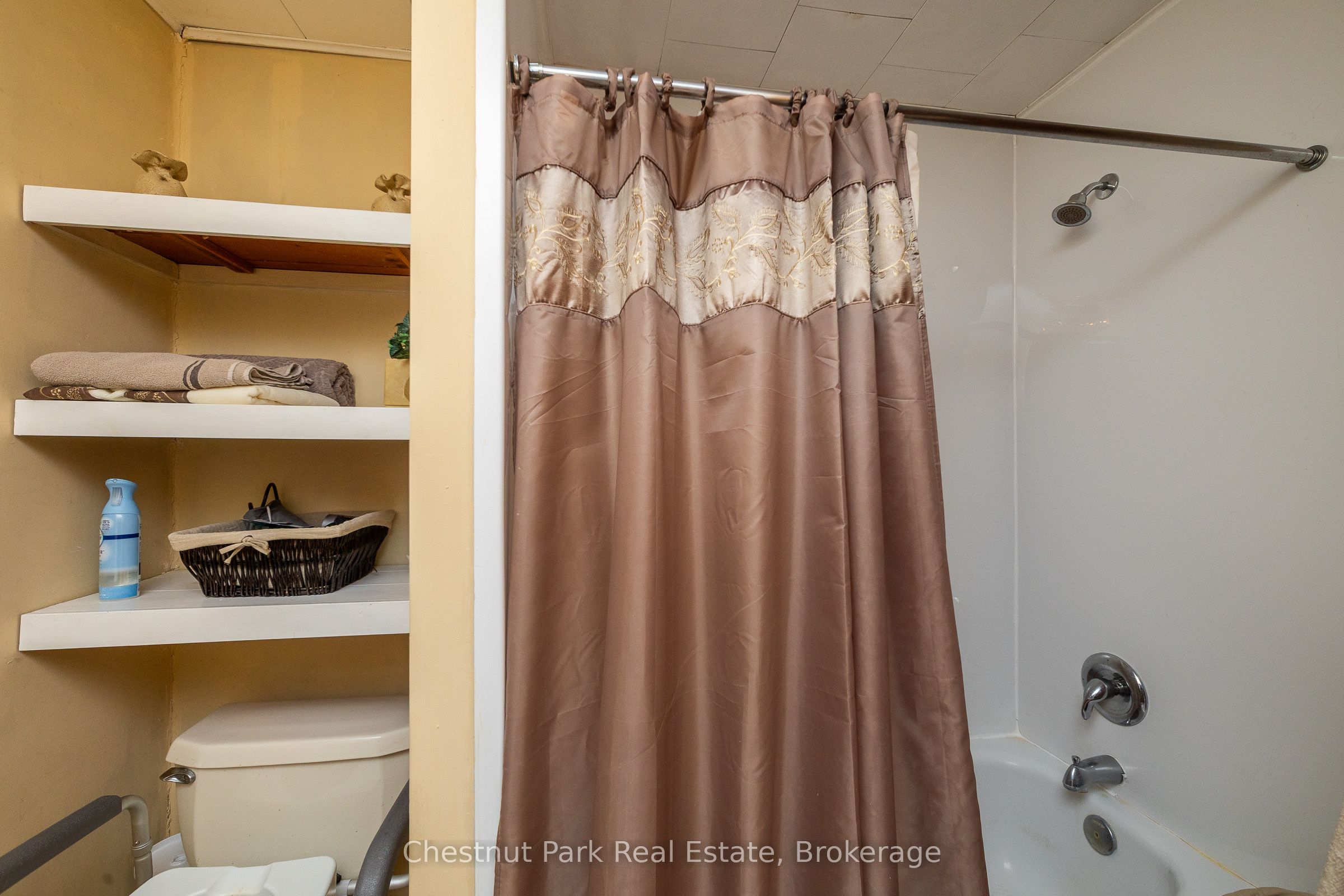 187 Warner Bay Road Property Photo 24