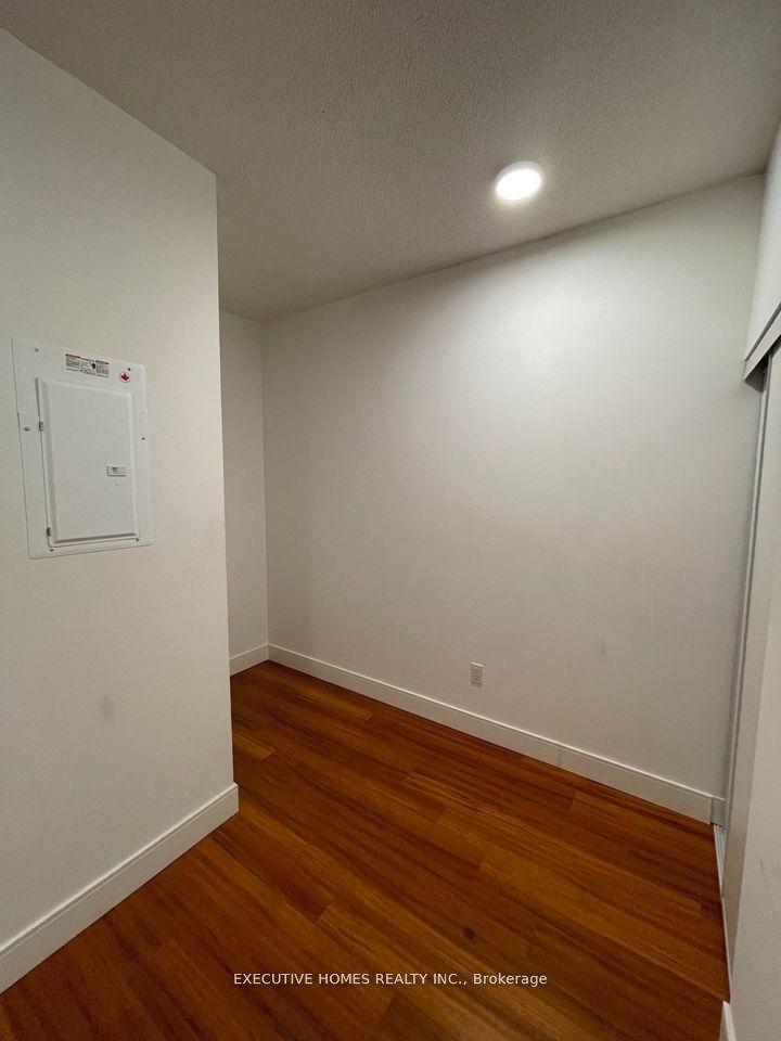 1 Wellington Street 611 Property Photo 12