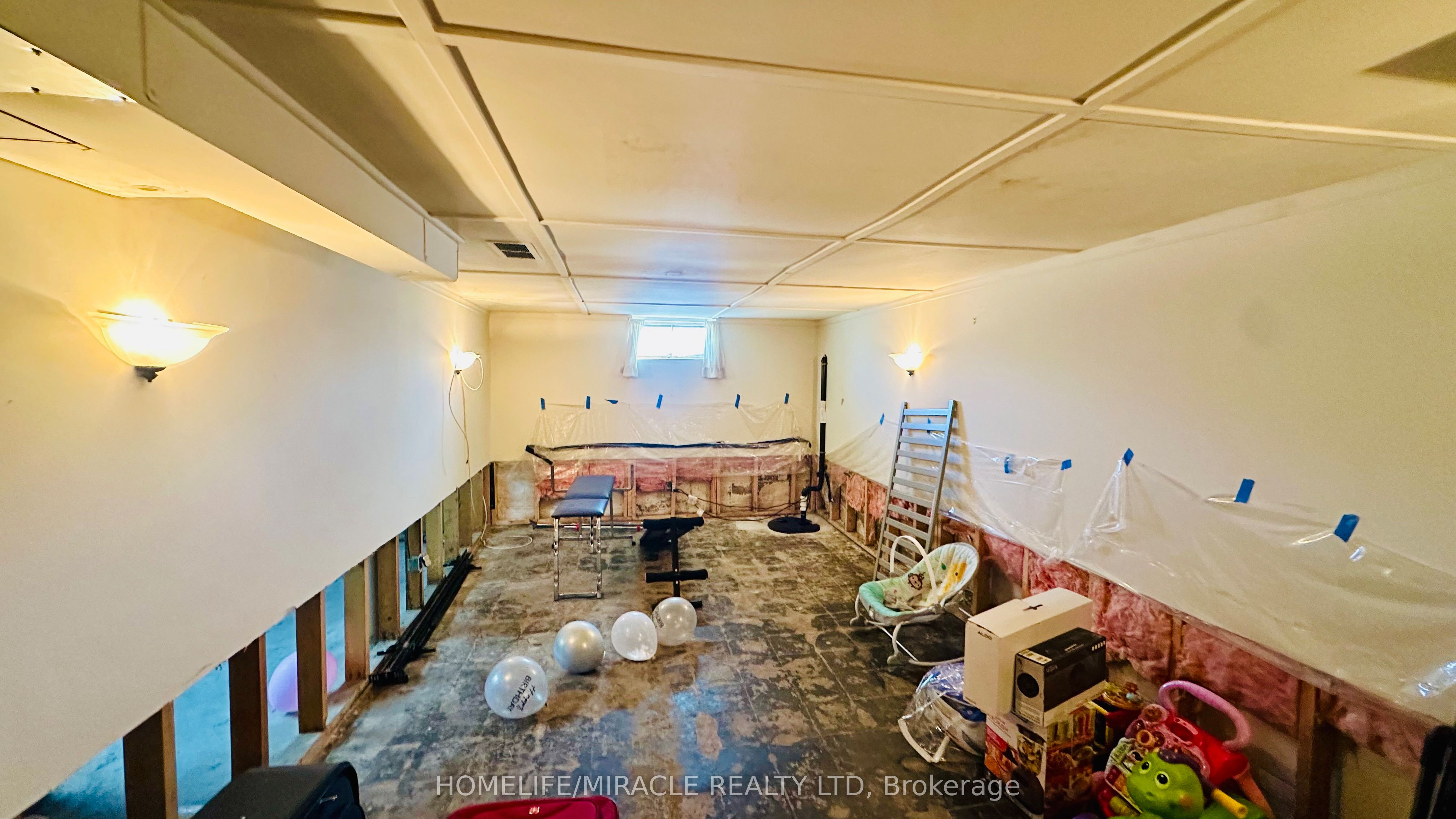 486 Matthew Brady Avenue Property Photo 32
