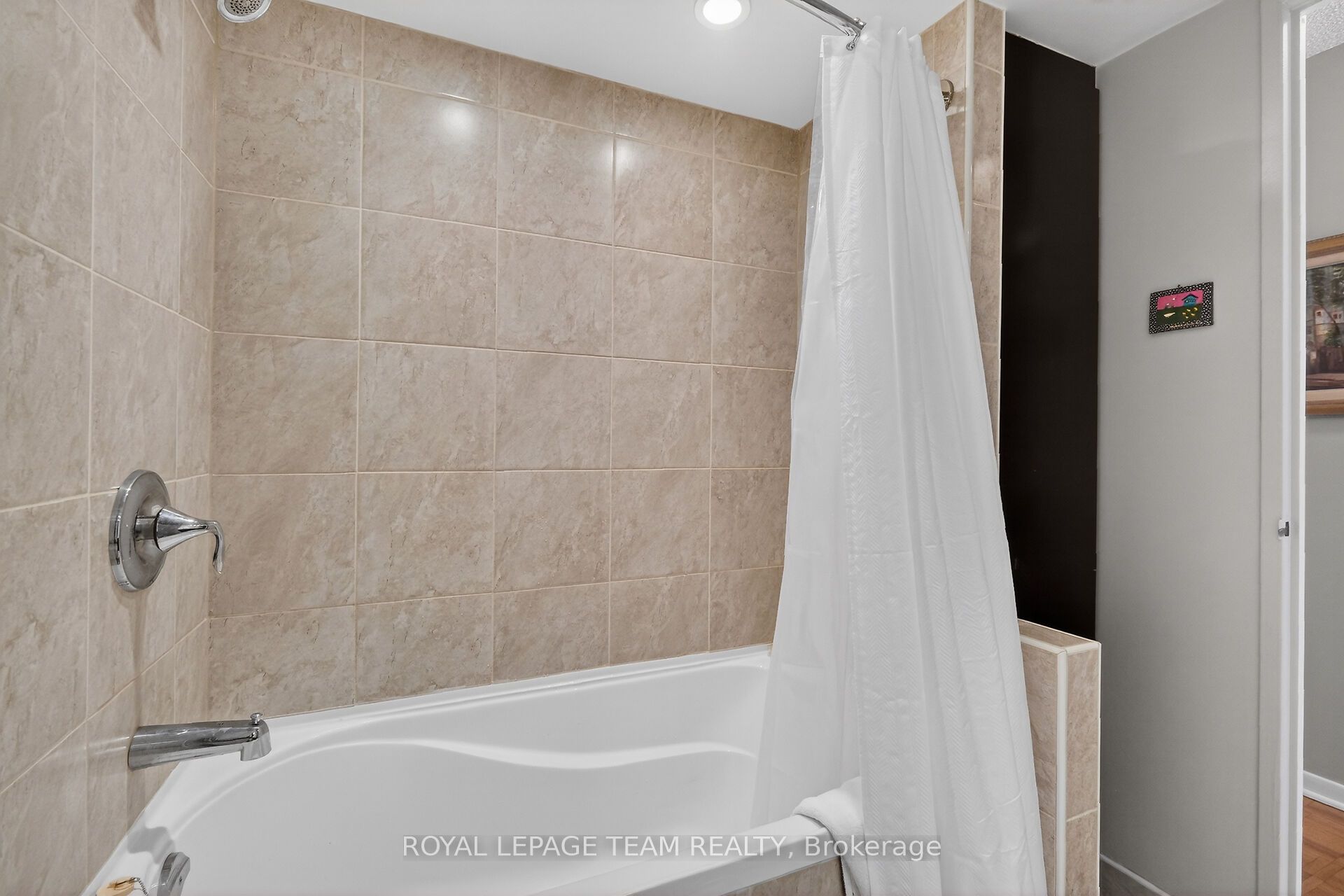 40 Arthur Street 601 Property Photo 32