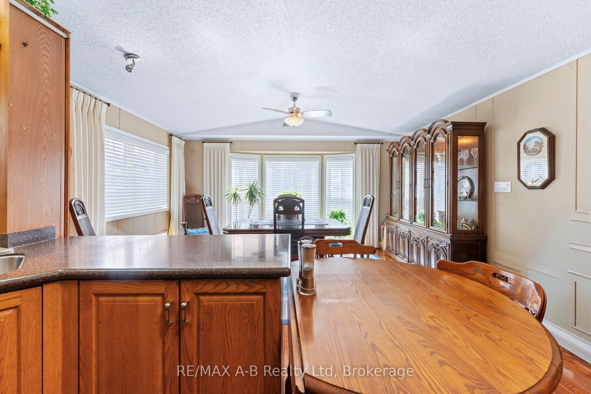 316489 31st Line 936 Property Photo 7