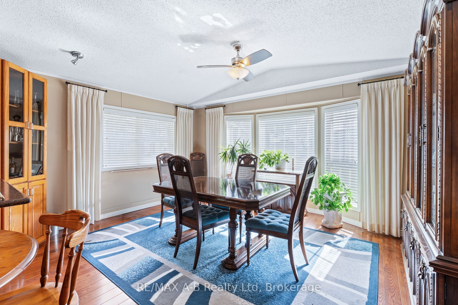 316489 31st Line 936 Property Photo 8