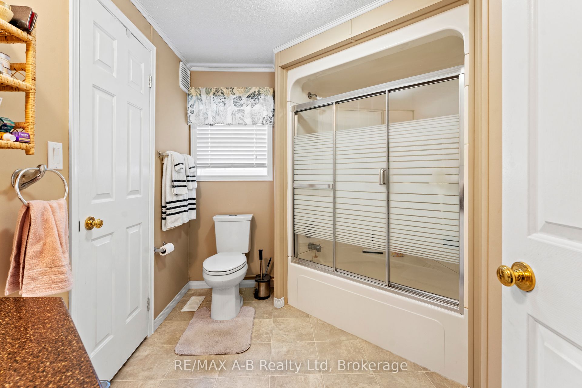 316489 31st Line 936 Property Photo 11