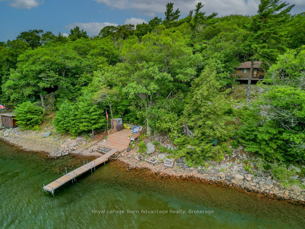 32 Island 65c Property Photo 3