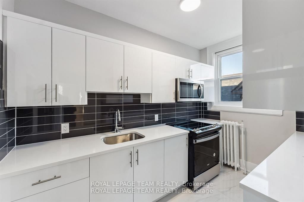 407 Elgin Street 30 Property Photo 12