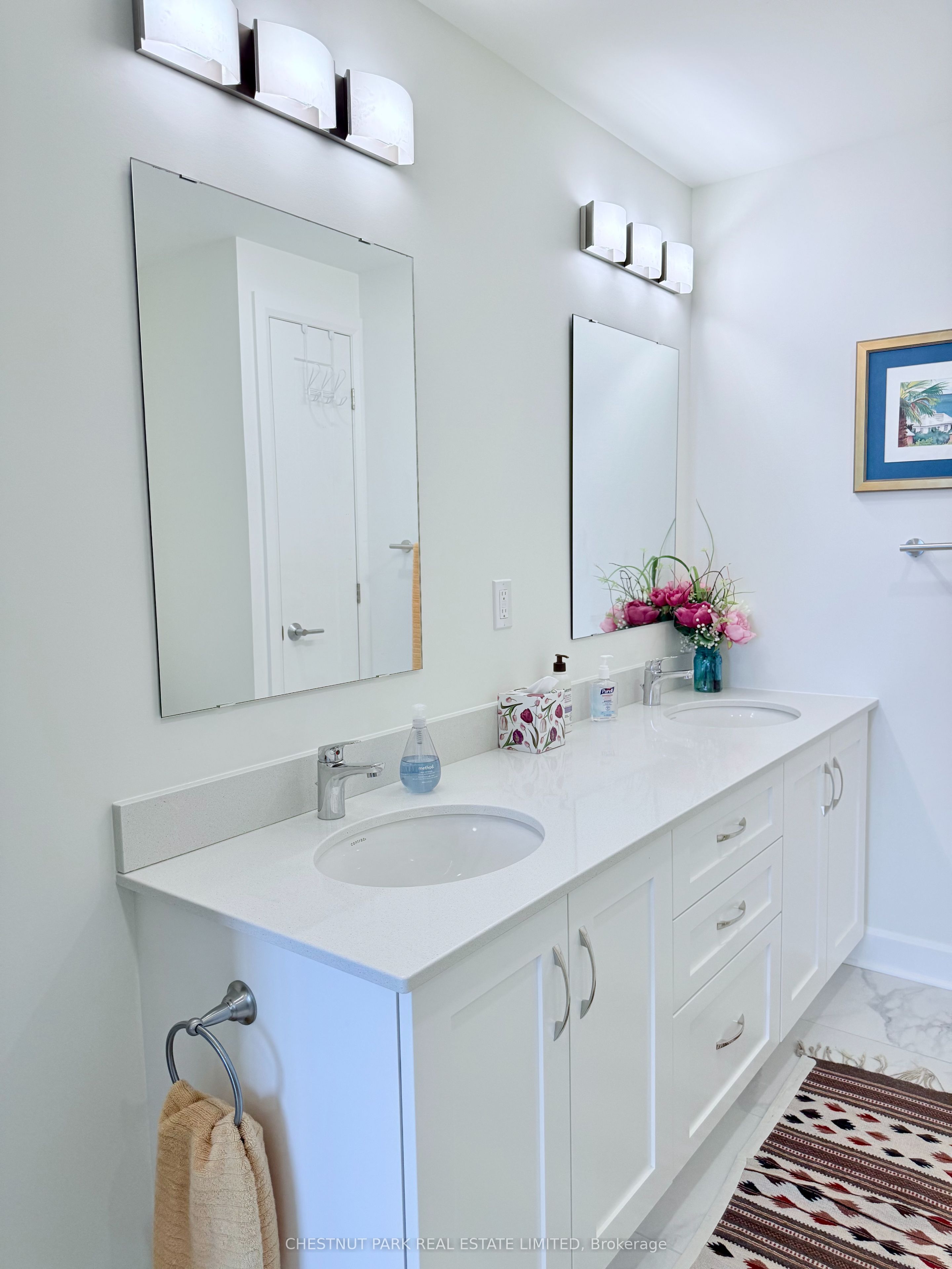 129b South Street 317 Property Photo 18
