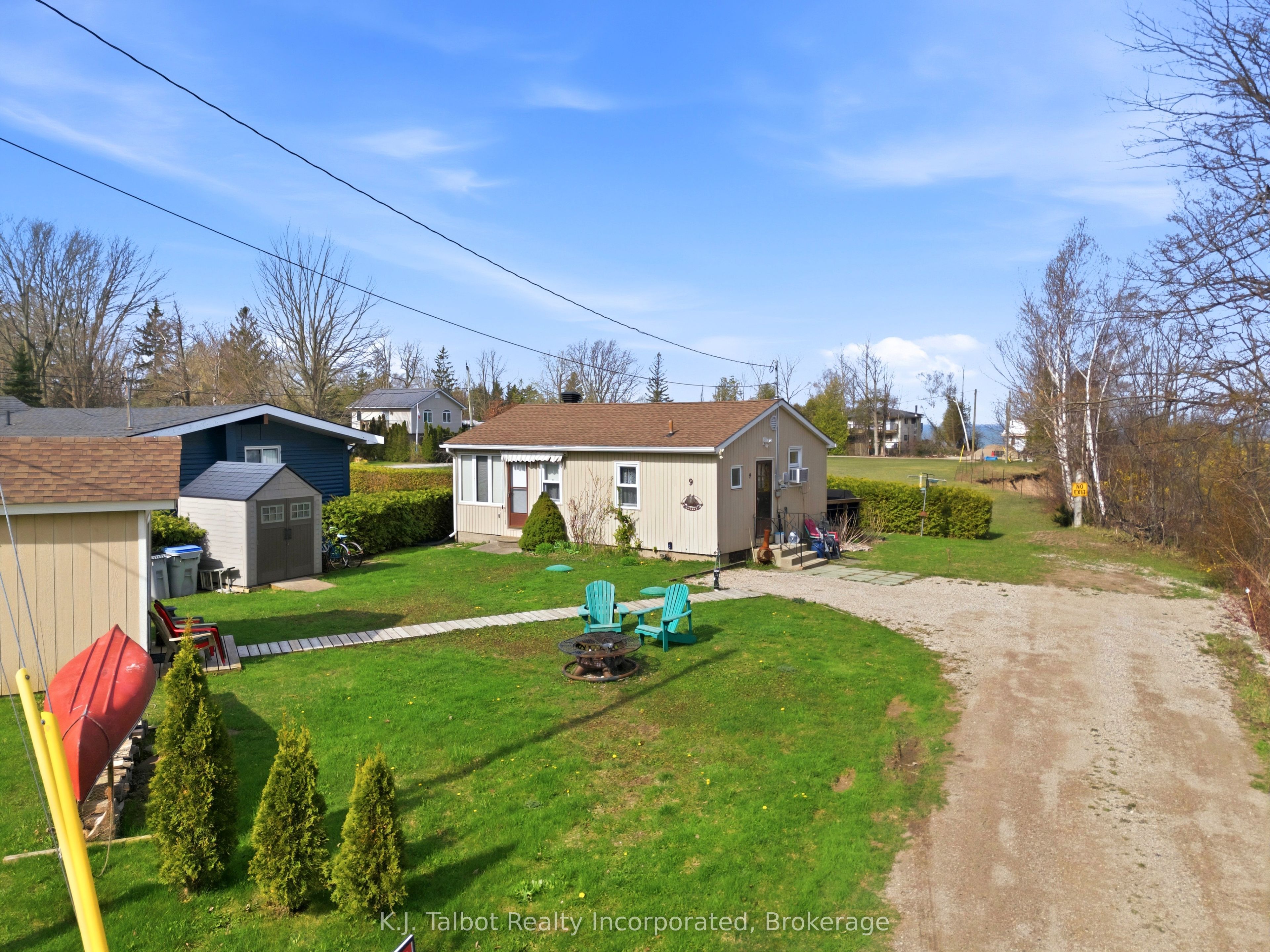 9 Ravine Park Road N Property Photo 4