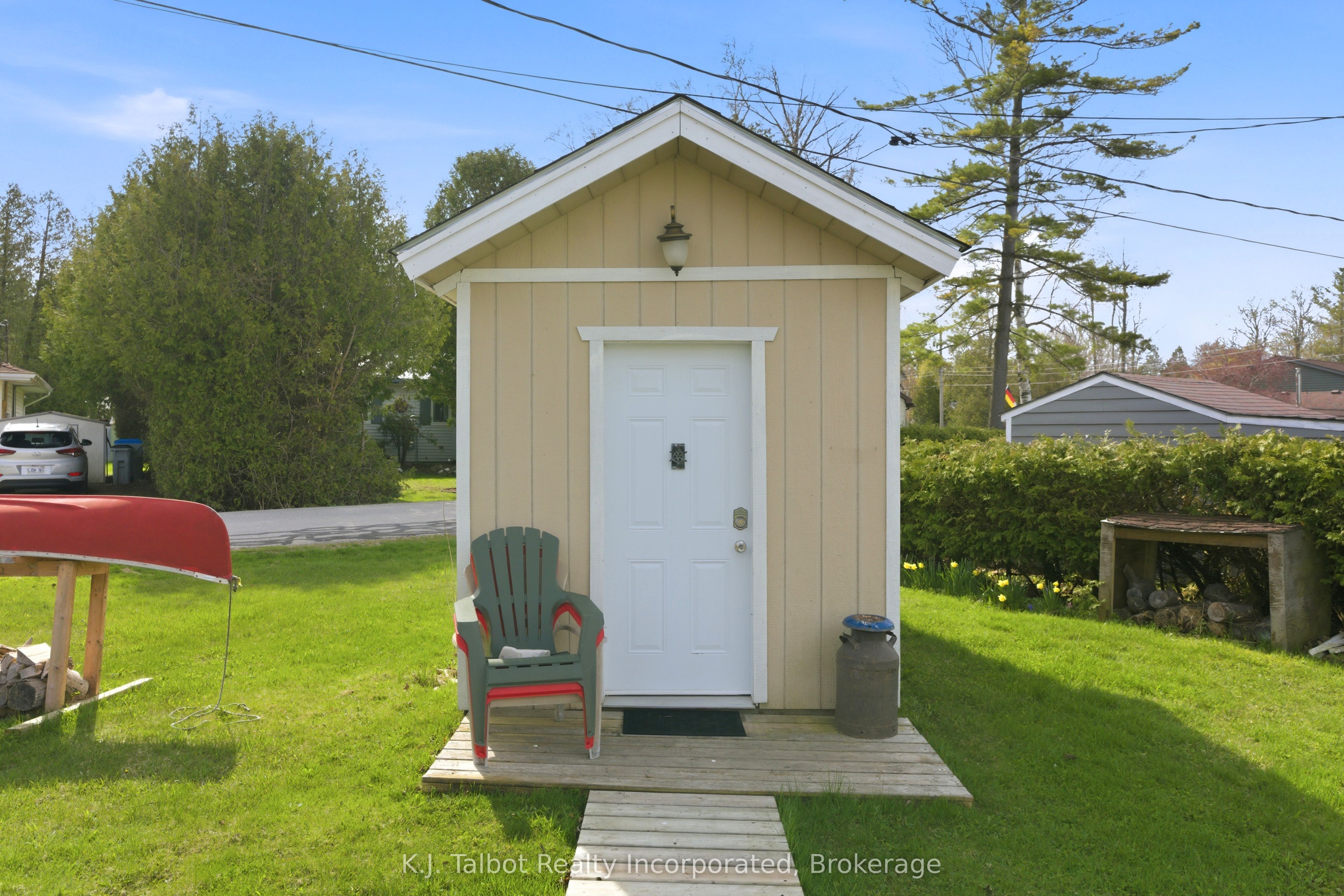 9 Ravine Park Road N Property Photo 6