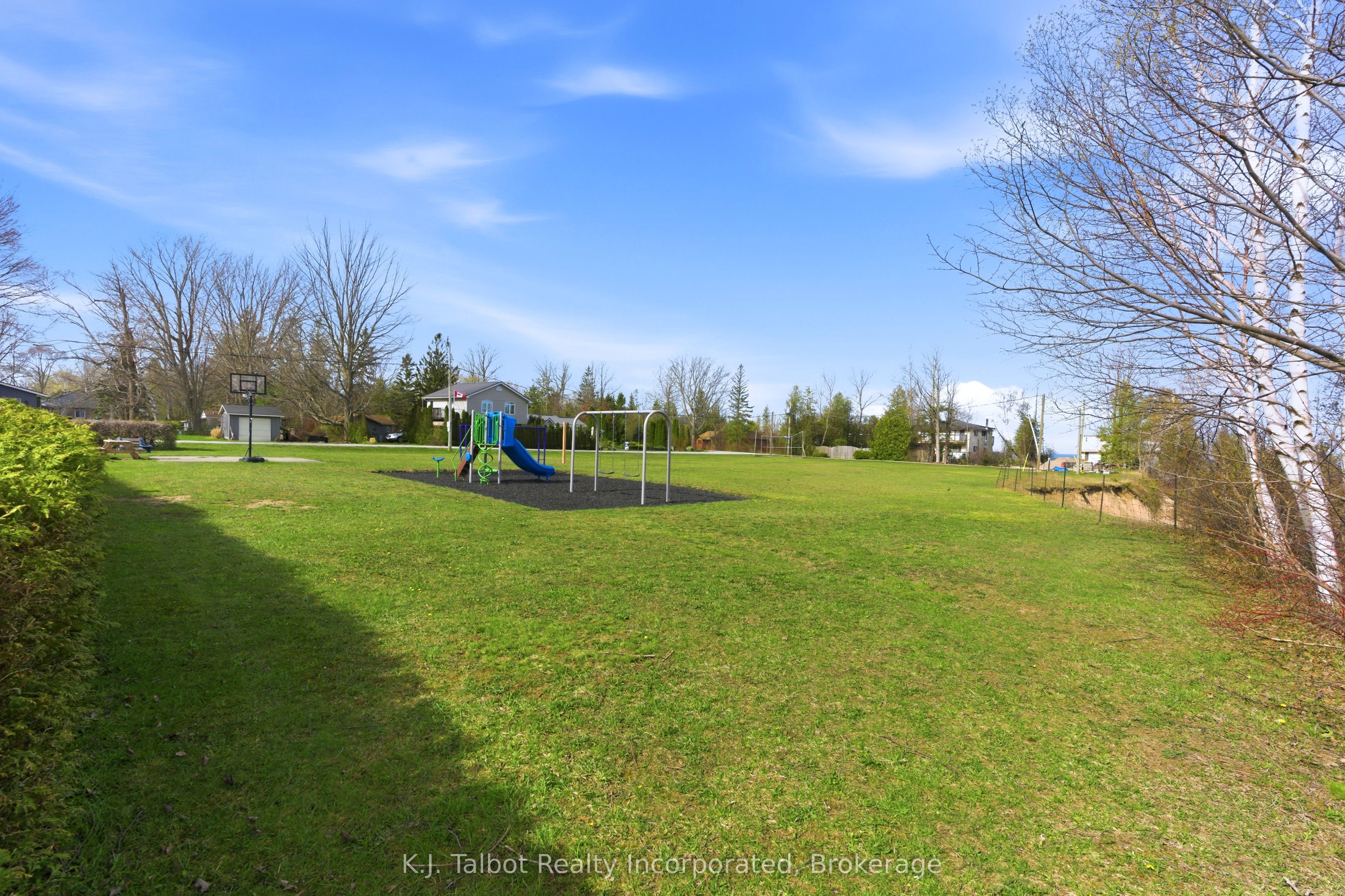 9 Ravine Park Road N Property Photo 38
