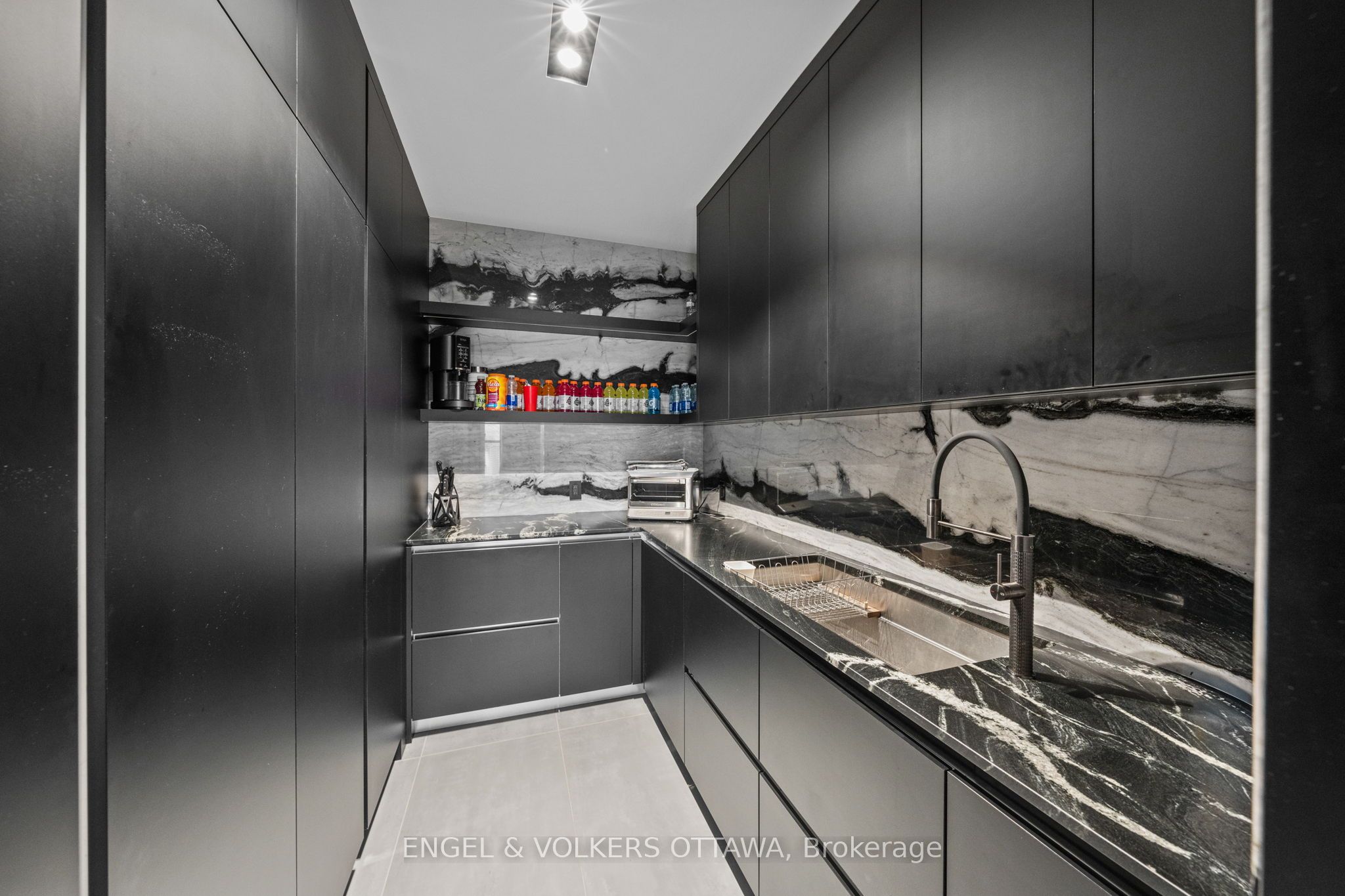 1 Delong Drive Property Photo 29