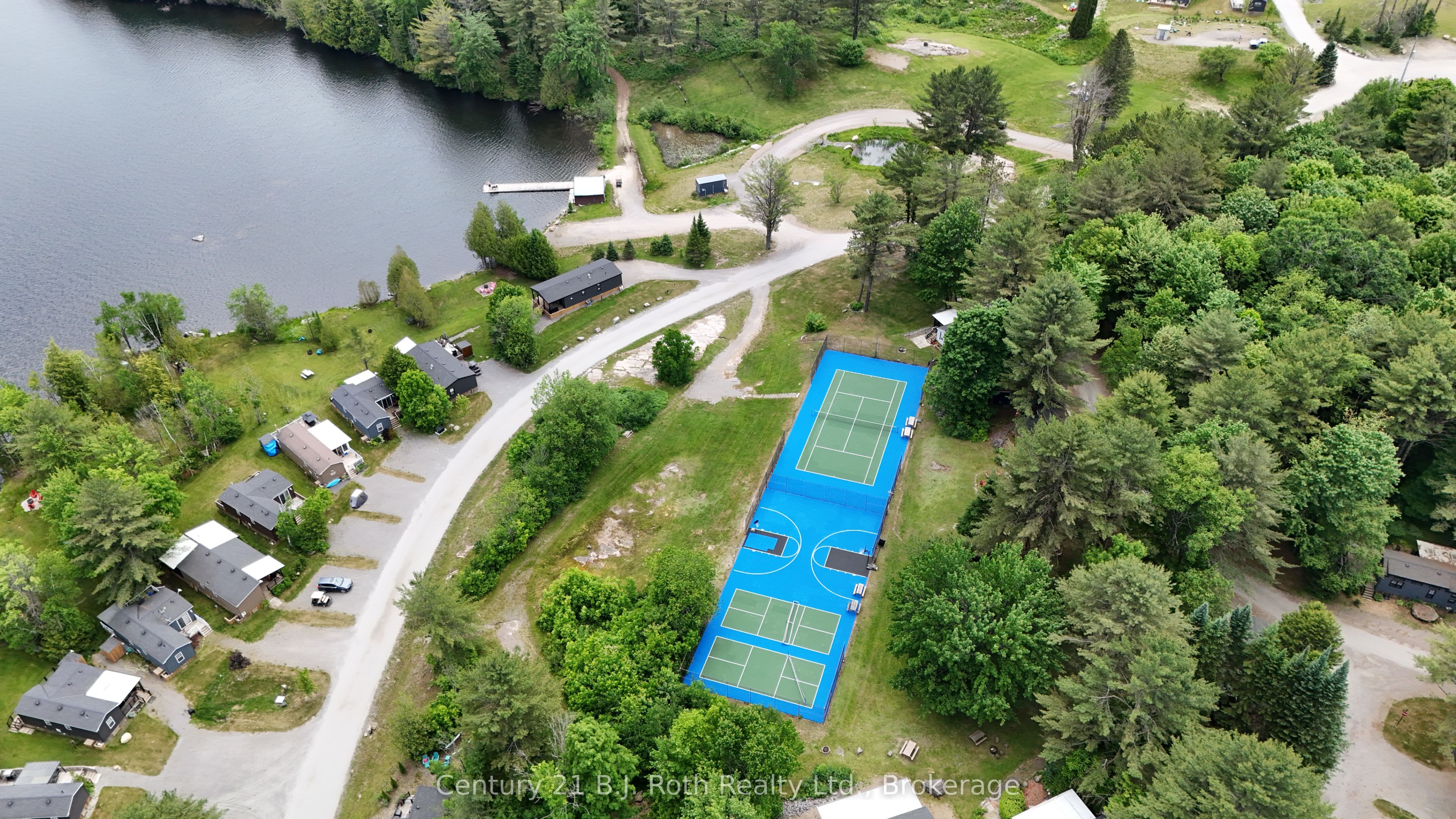 439 Springwater Crescent Property Photo 8