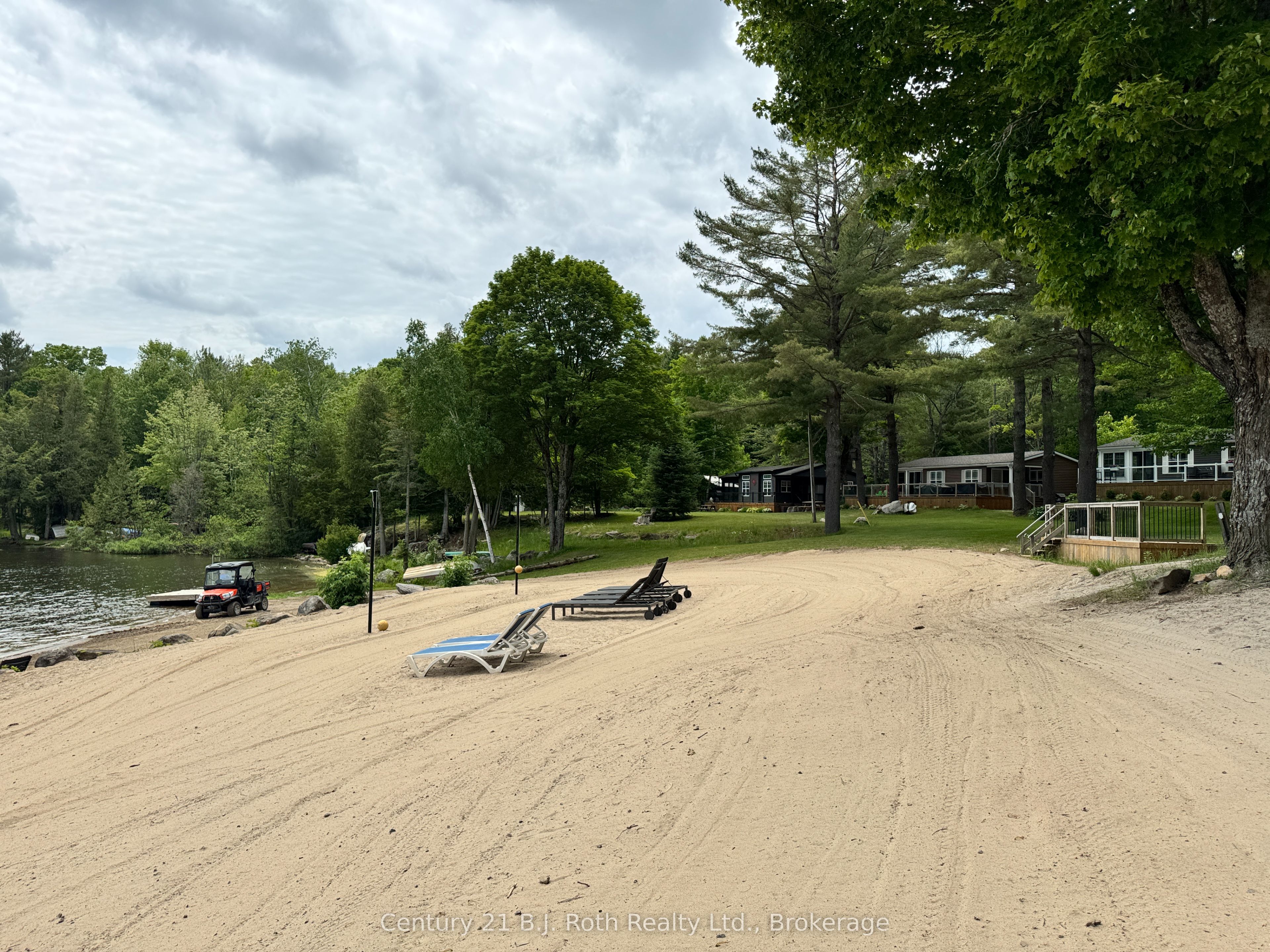 439 Springwater Crescent Property Photo 13