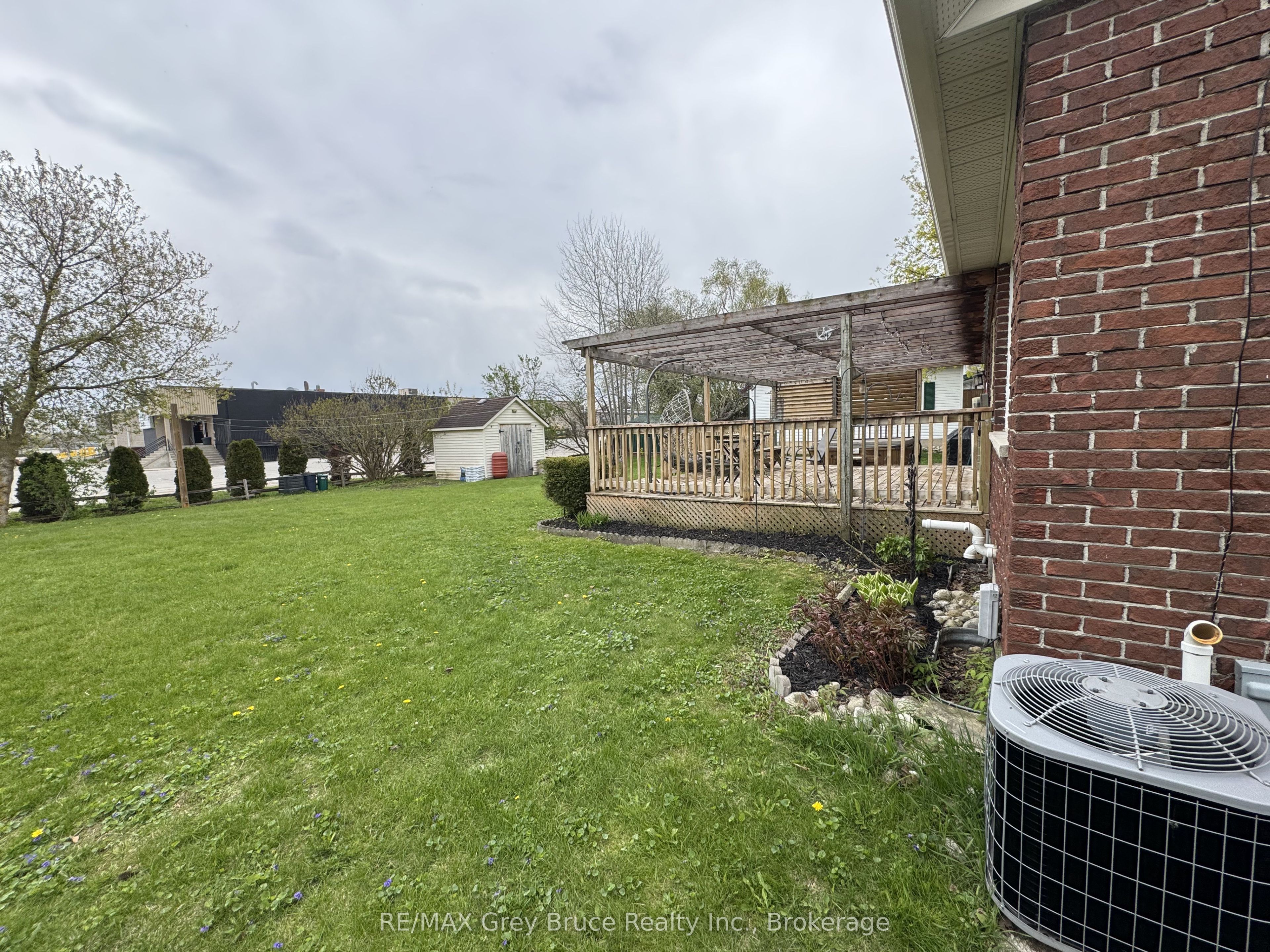 235 5th Avenue Property Photo 29