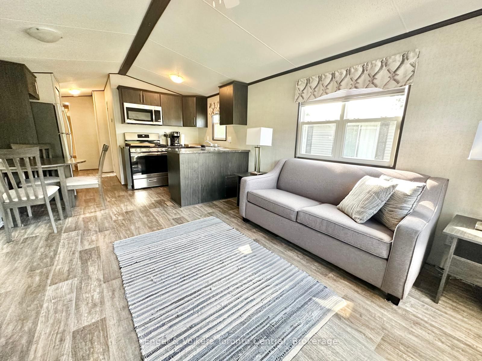 7489 Sideroad 5 E B8 Property Photo 10