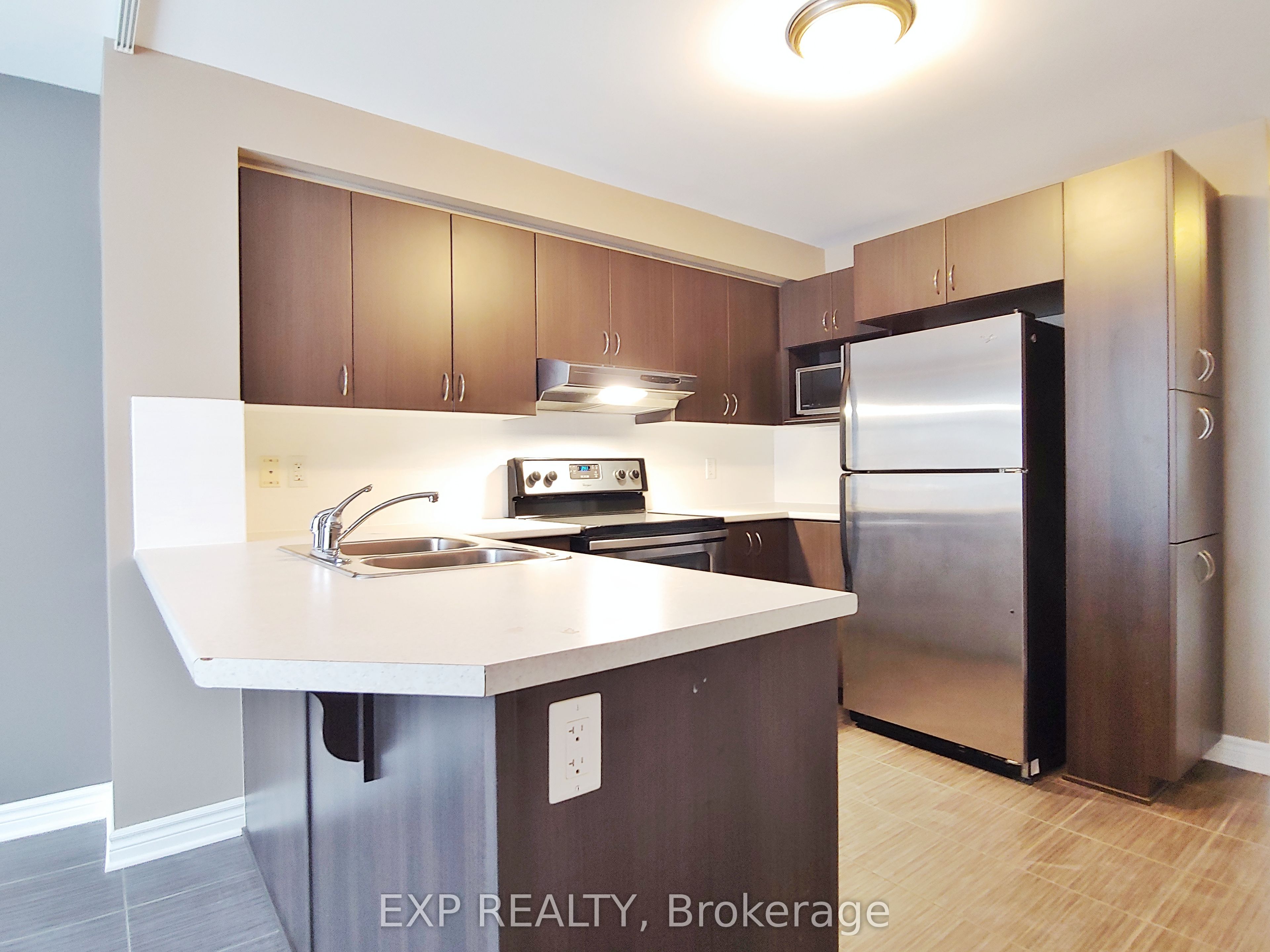 605 Chapman Mills Drive B Property Photo 5