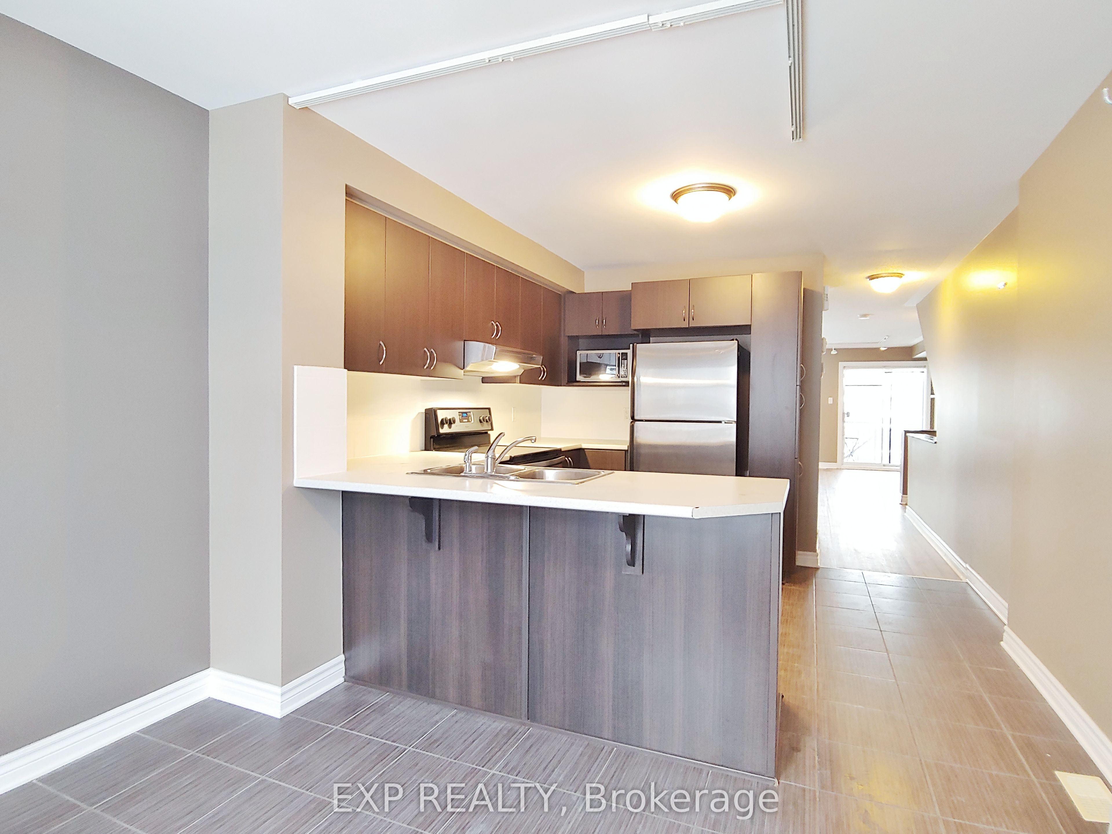 605 Chapman Mills Drive B Property Photo 8
