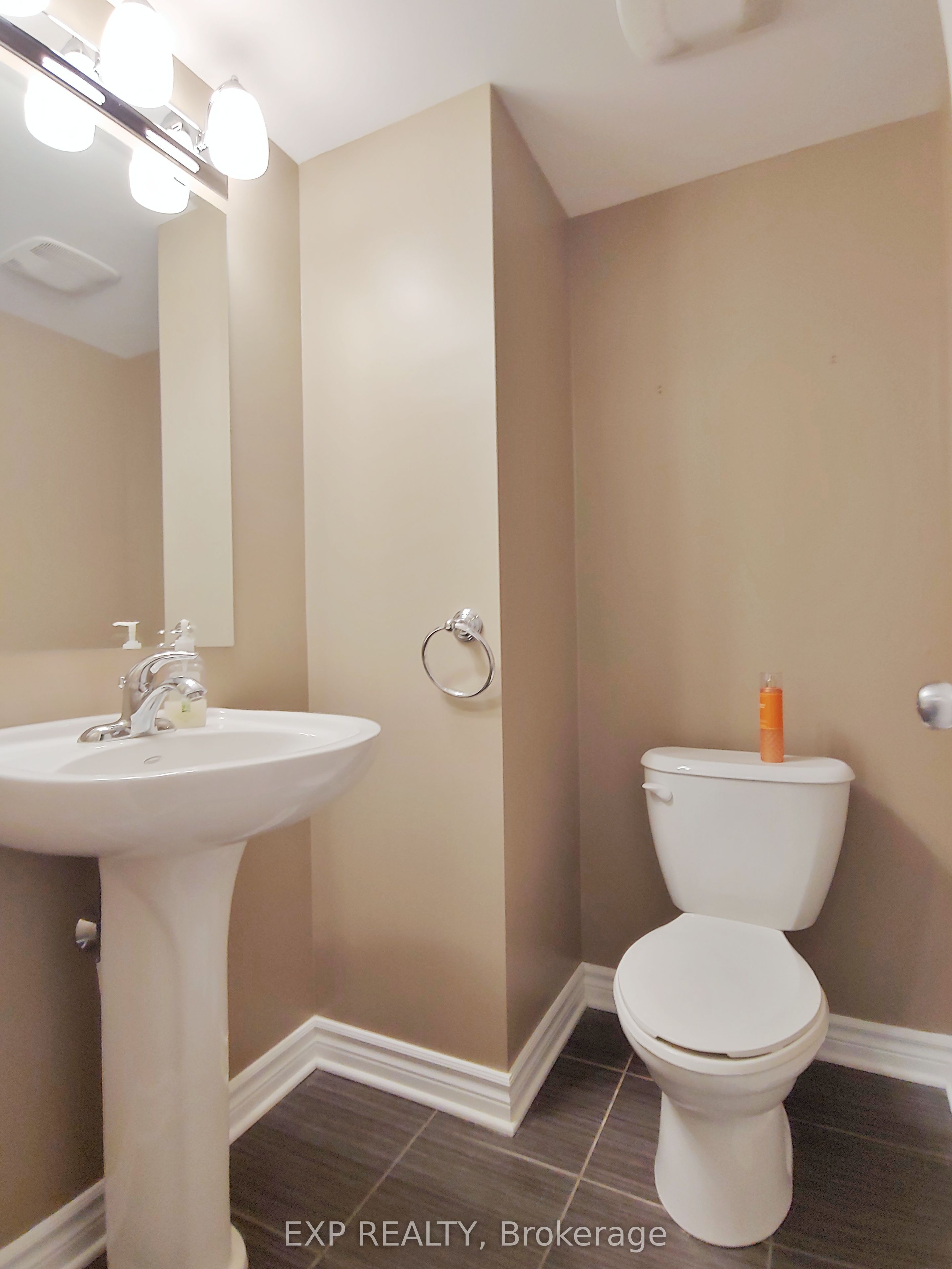 605 Chapman Mills Drive B Property Photo 9