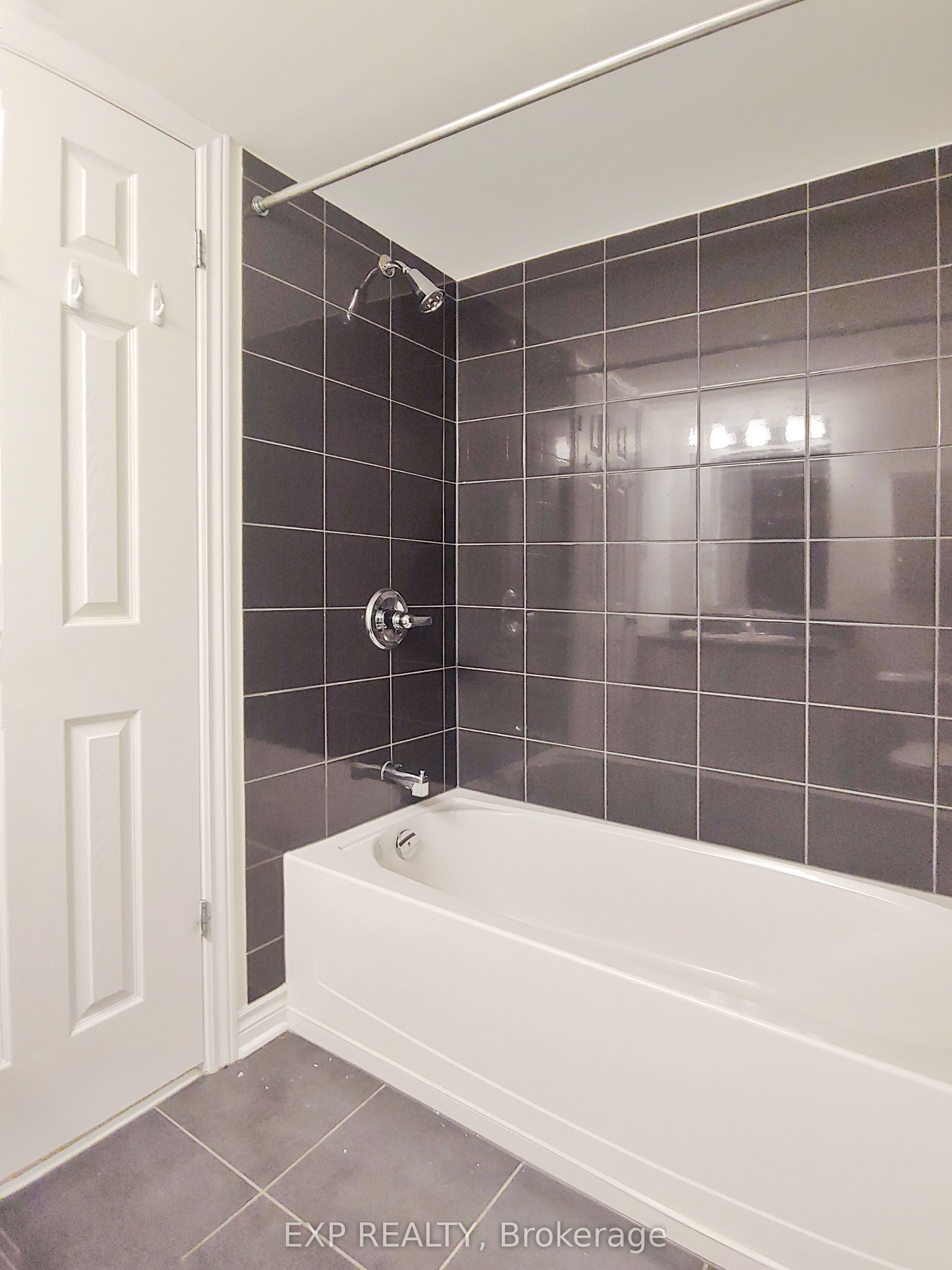 605 Chapman Mills Drive B Property Photo 17