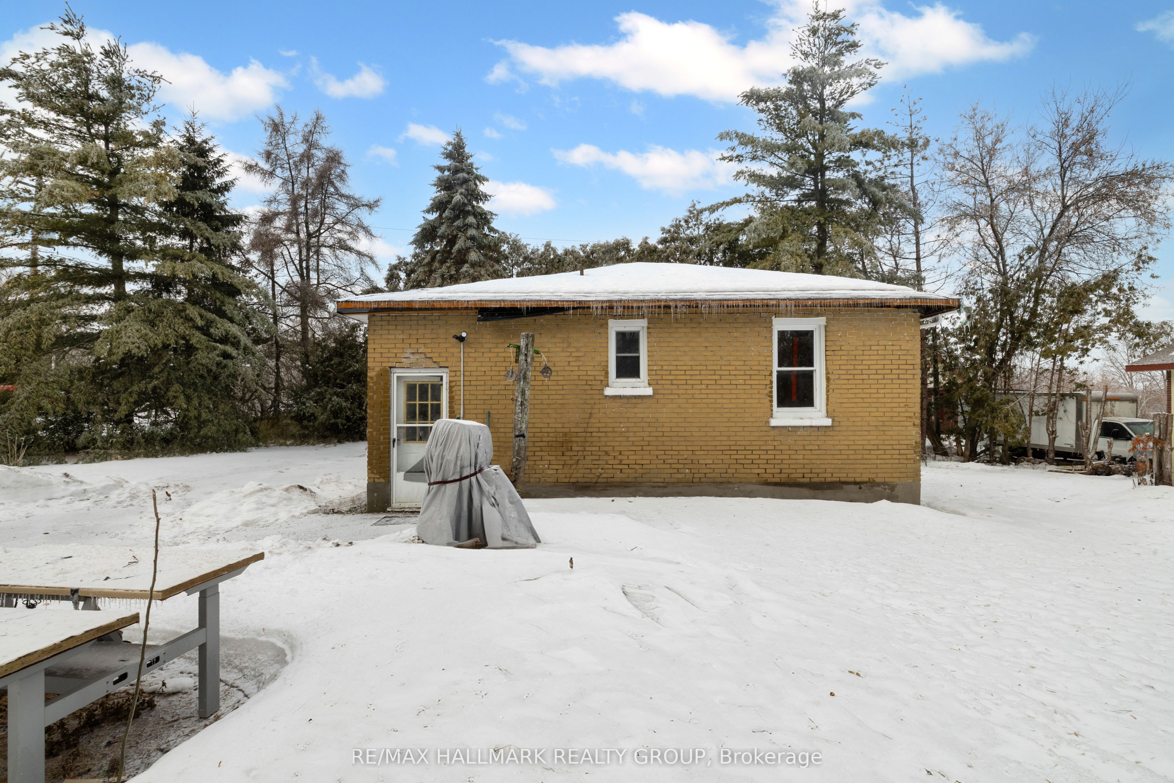 2601 Regional Road 174 Road Property Photo 3