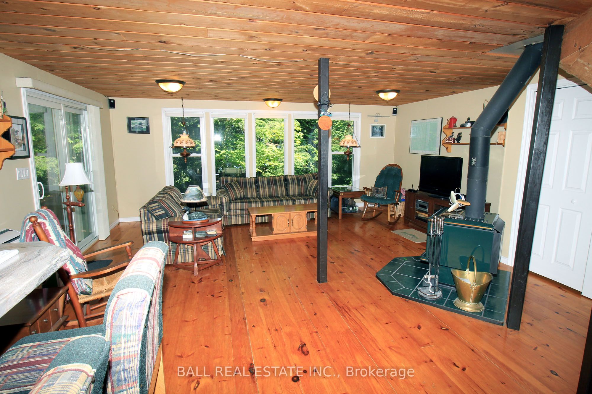 312 Limerick Lake Property Photo 6