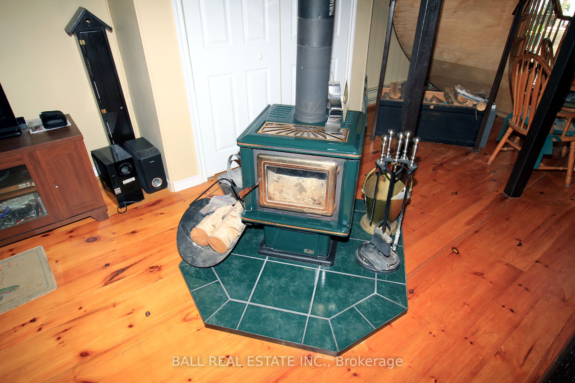 312 Limerick Lake Property Photo 9