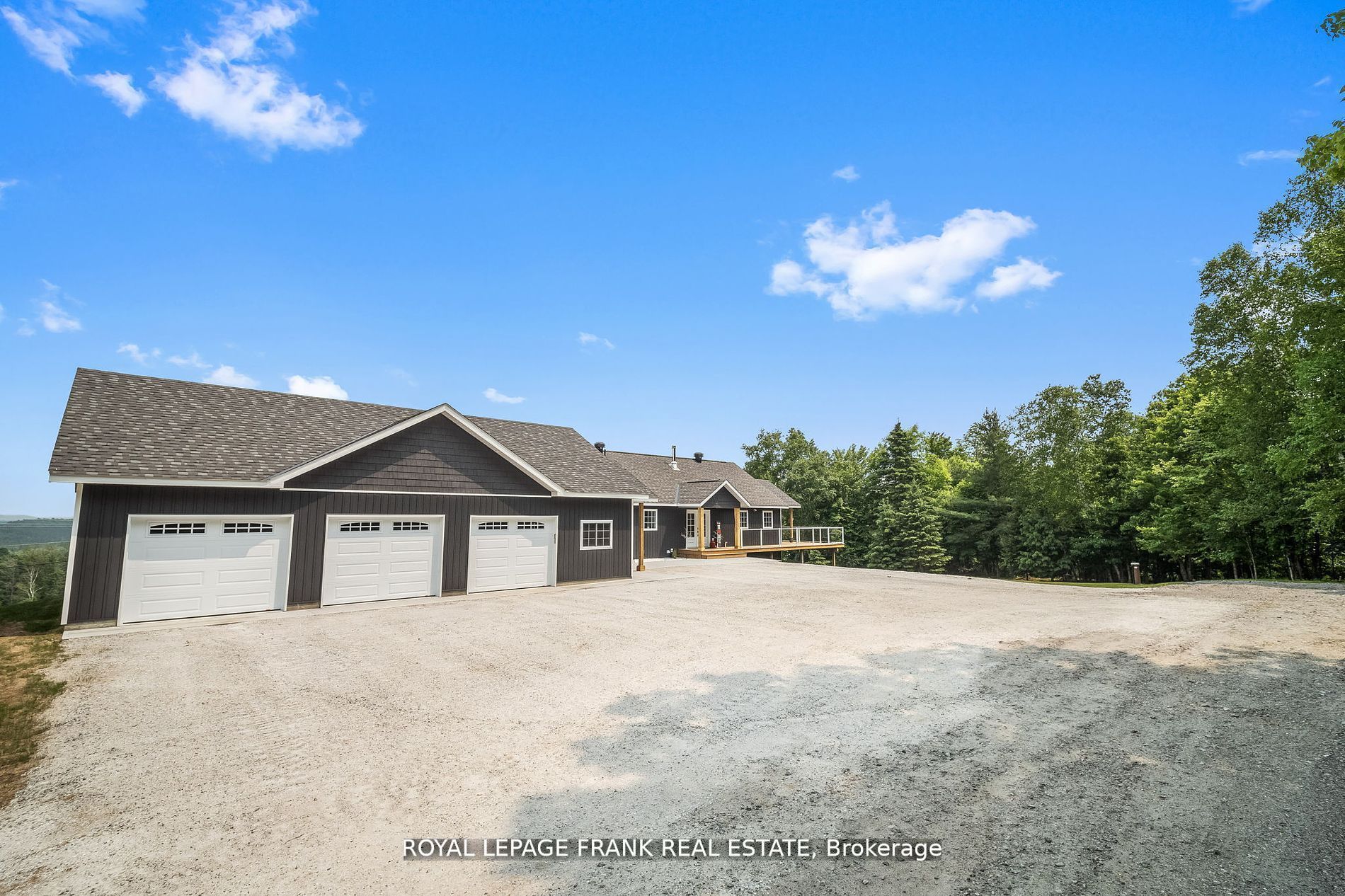 370 Detlor Road Property Photo 4
