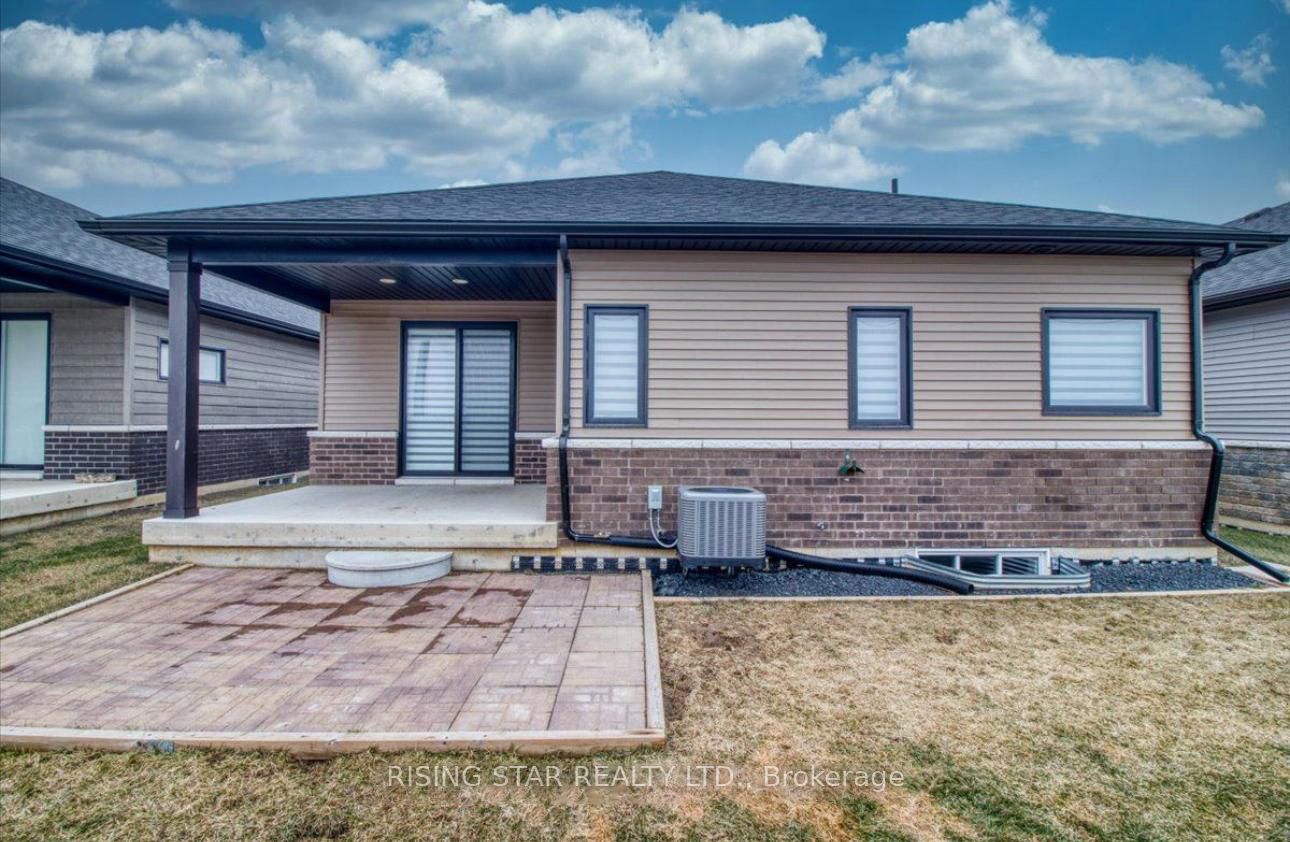 30 Evening Drive Property Photo 17