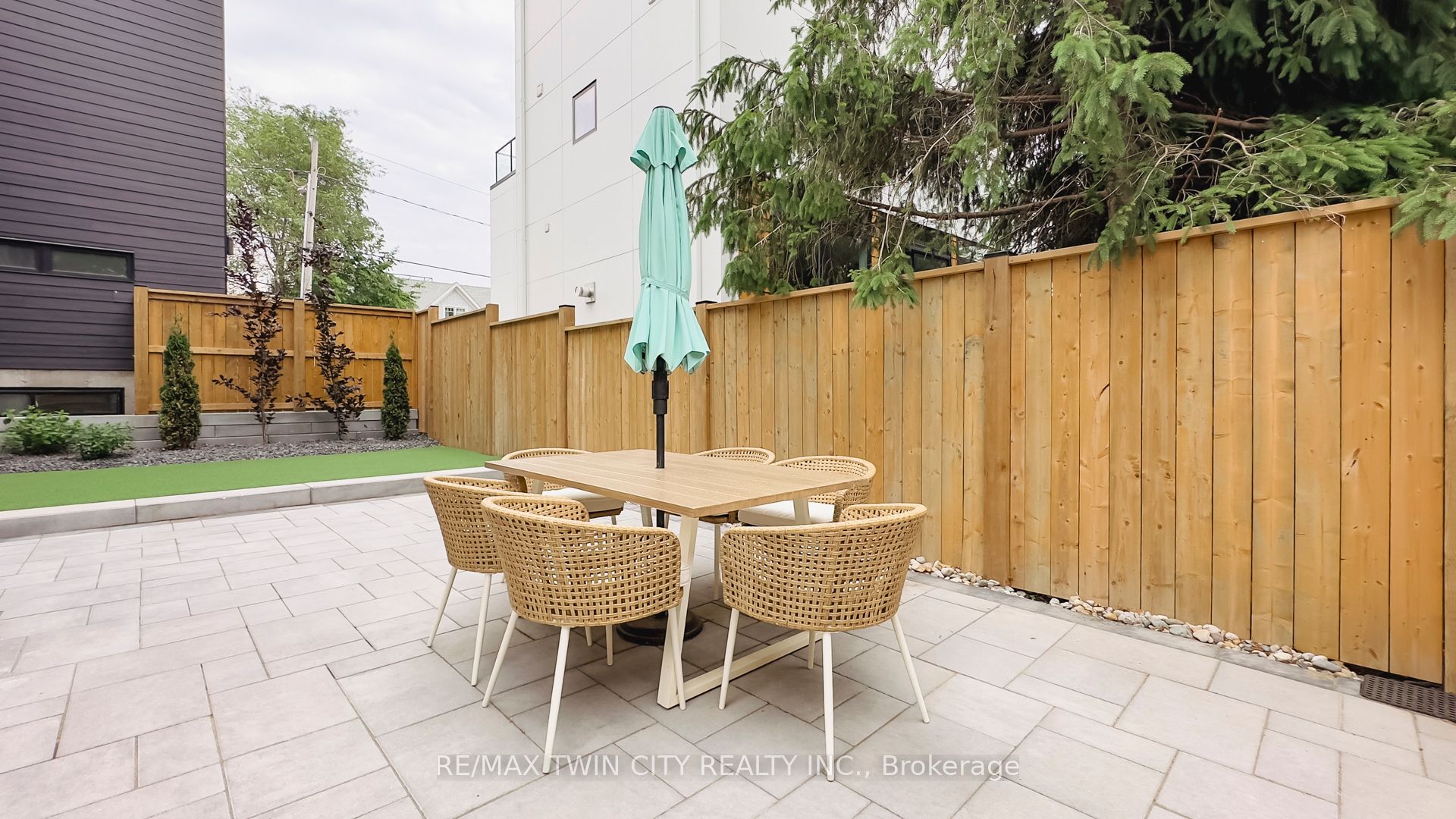 55 Centre Street Property Photo 44