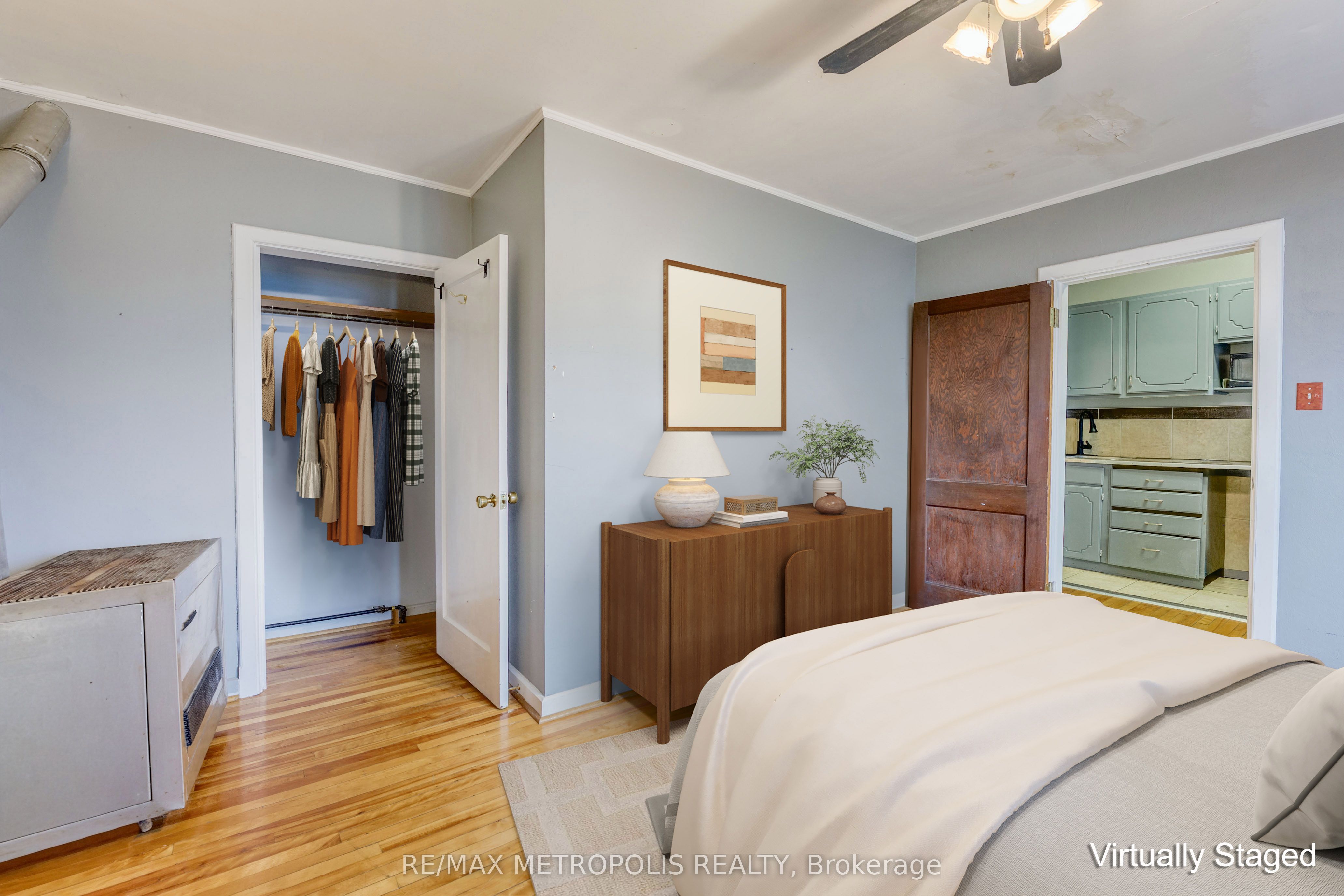 1548 St. Clair Parkway #1 Upper Property Photo 12