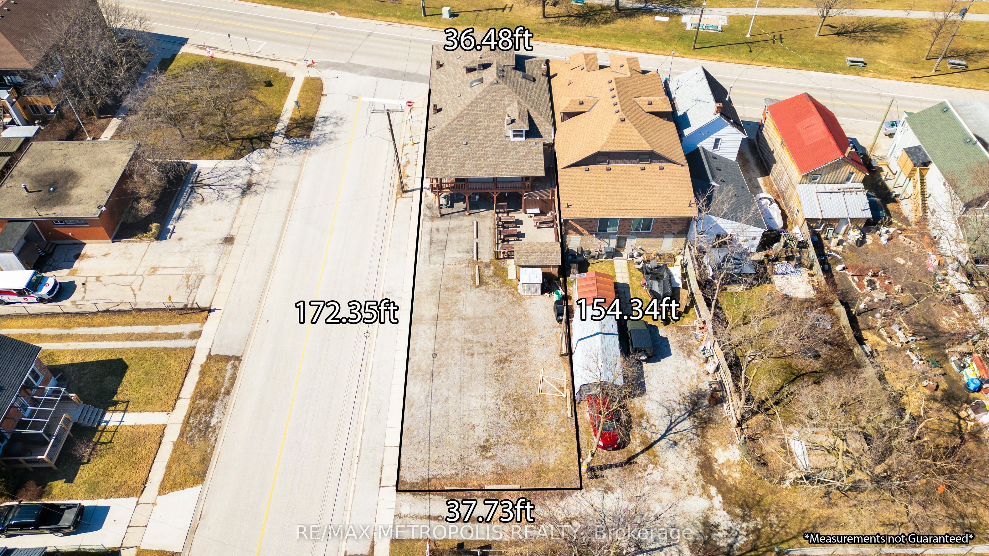 1548 St. Clair Parkway #1 Upper Property Photo 14