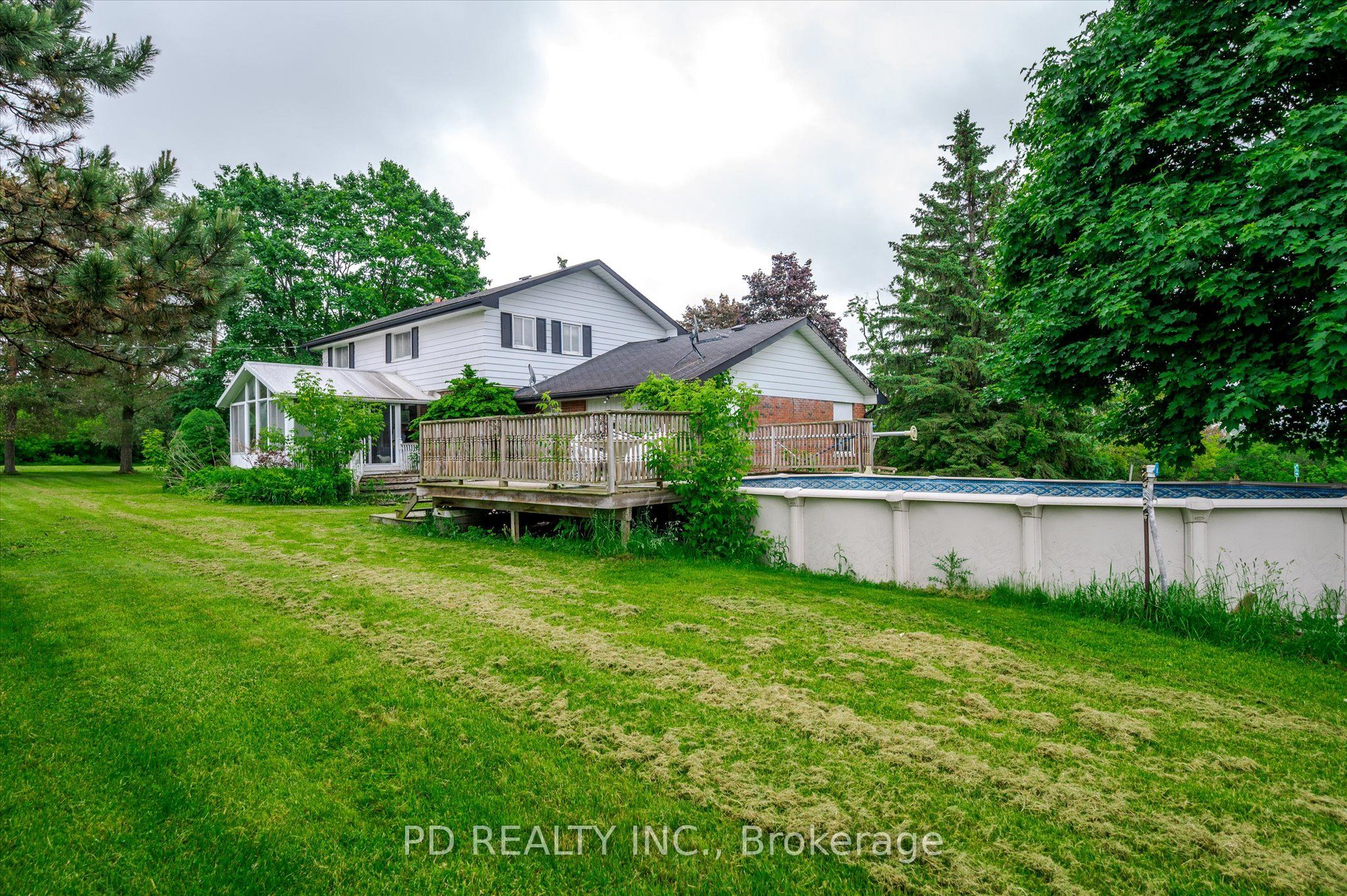 4925 Highway 7 Property Photo 7