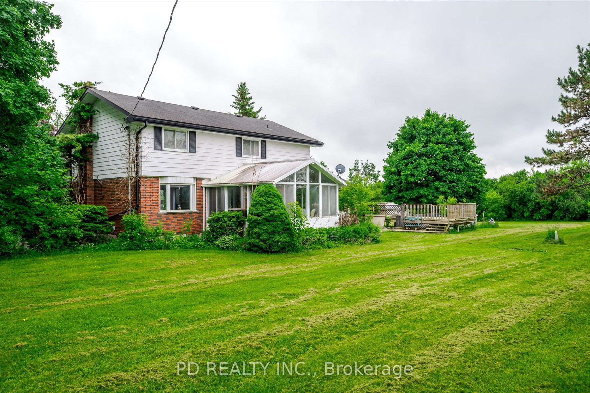 4925 Highway 7 Property Photo 8