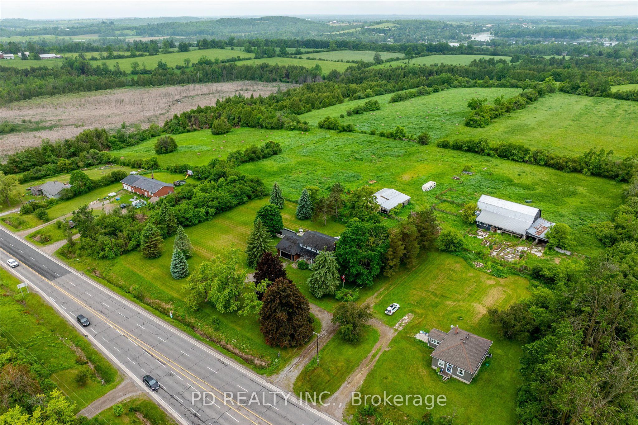 4925 Highway 7 Property Photo 11