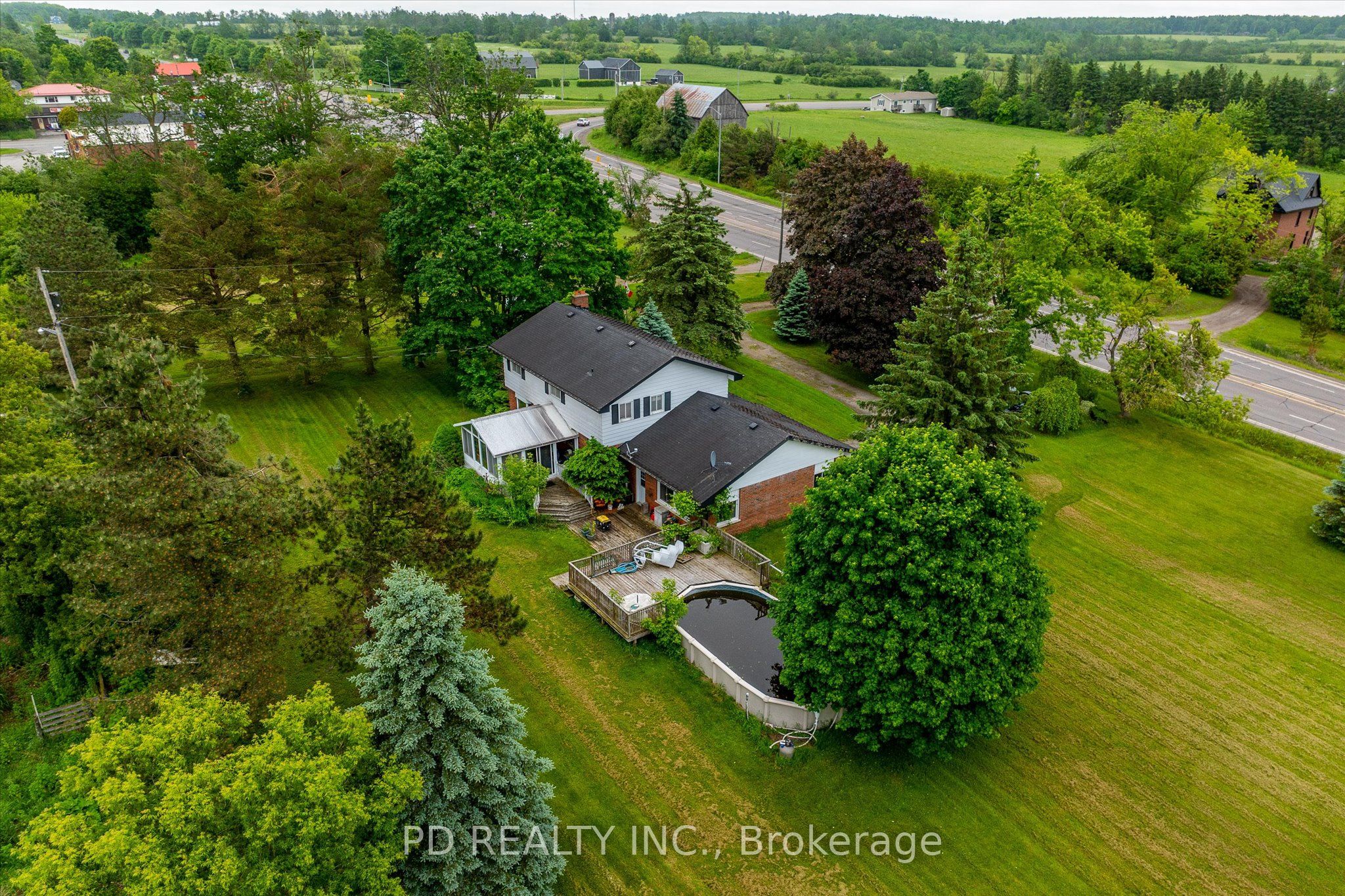 4925 Highway 7 Property Photo 18
