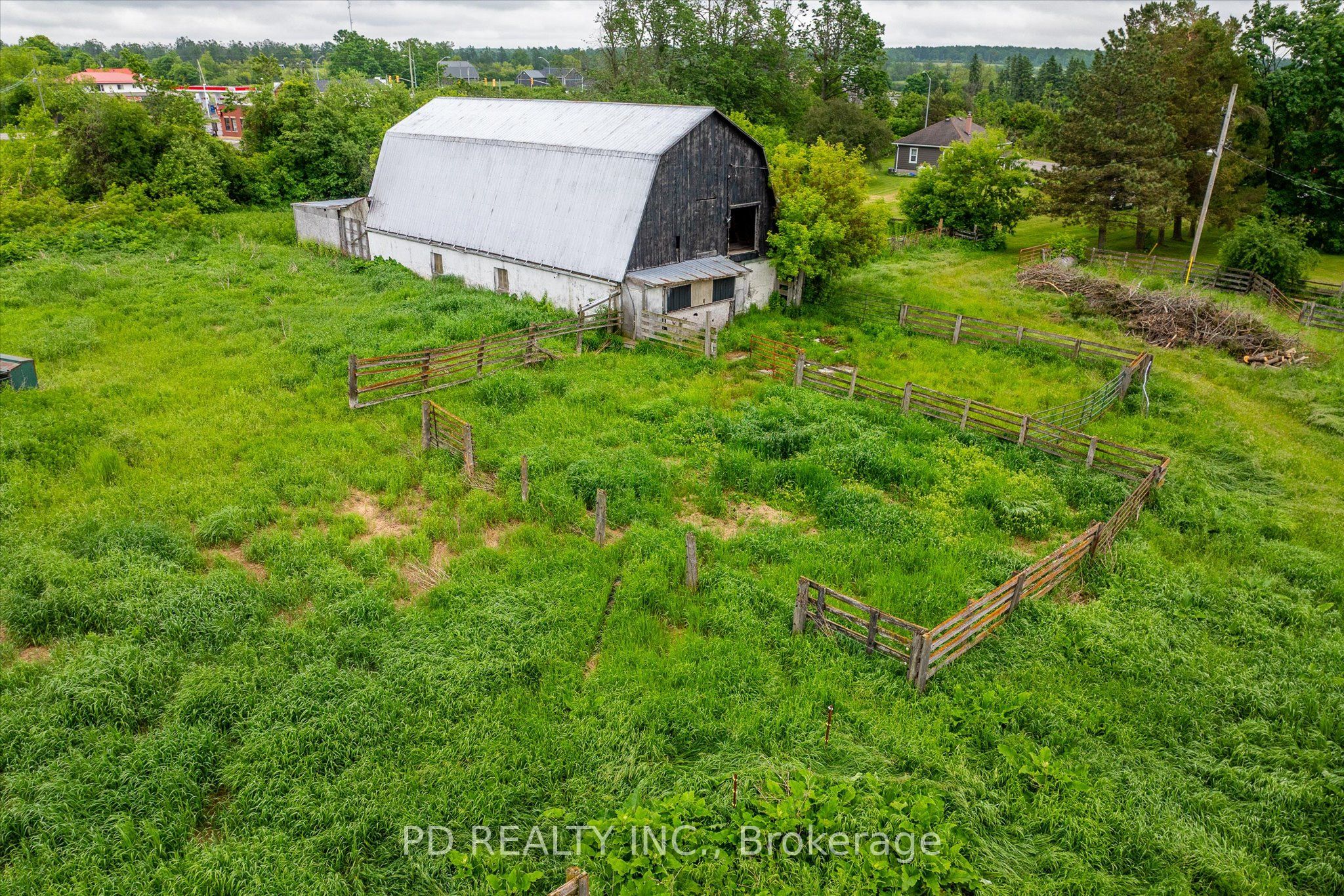 4925 Highway 7 Property Photo 20