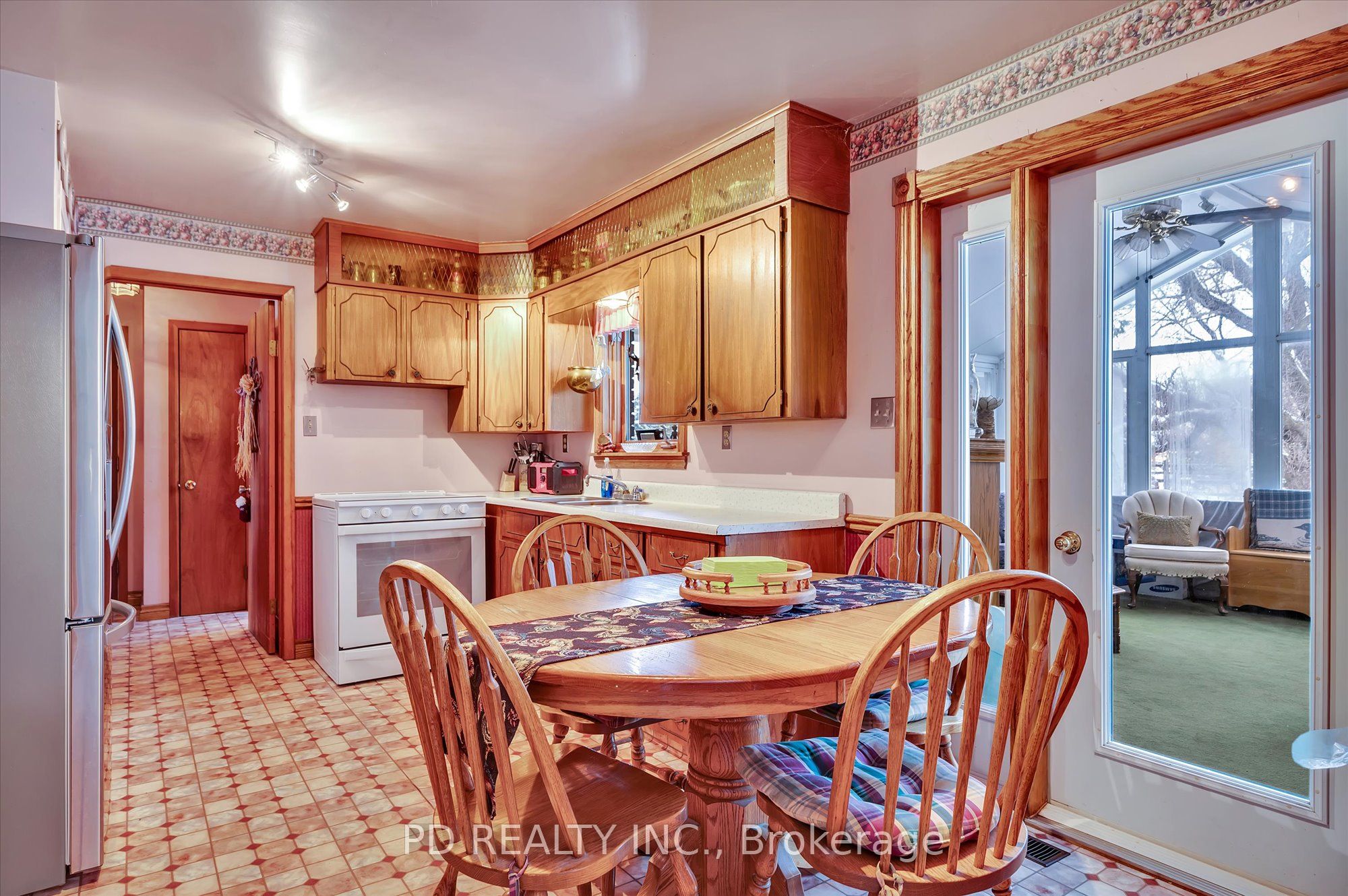 4925 Highway 7 Property Photo 32