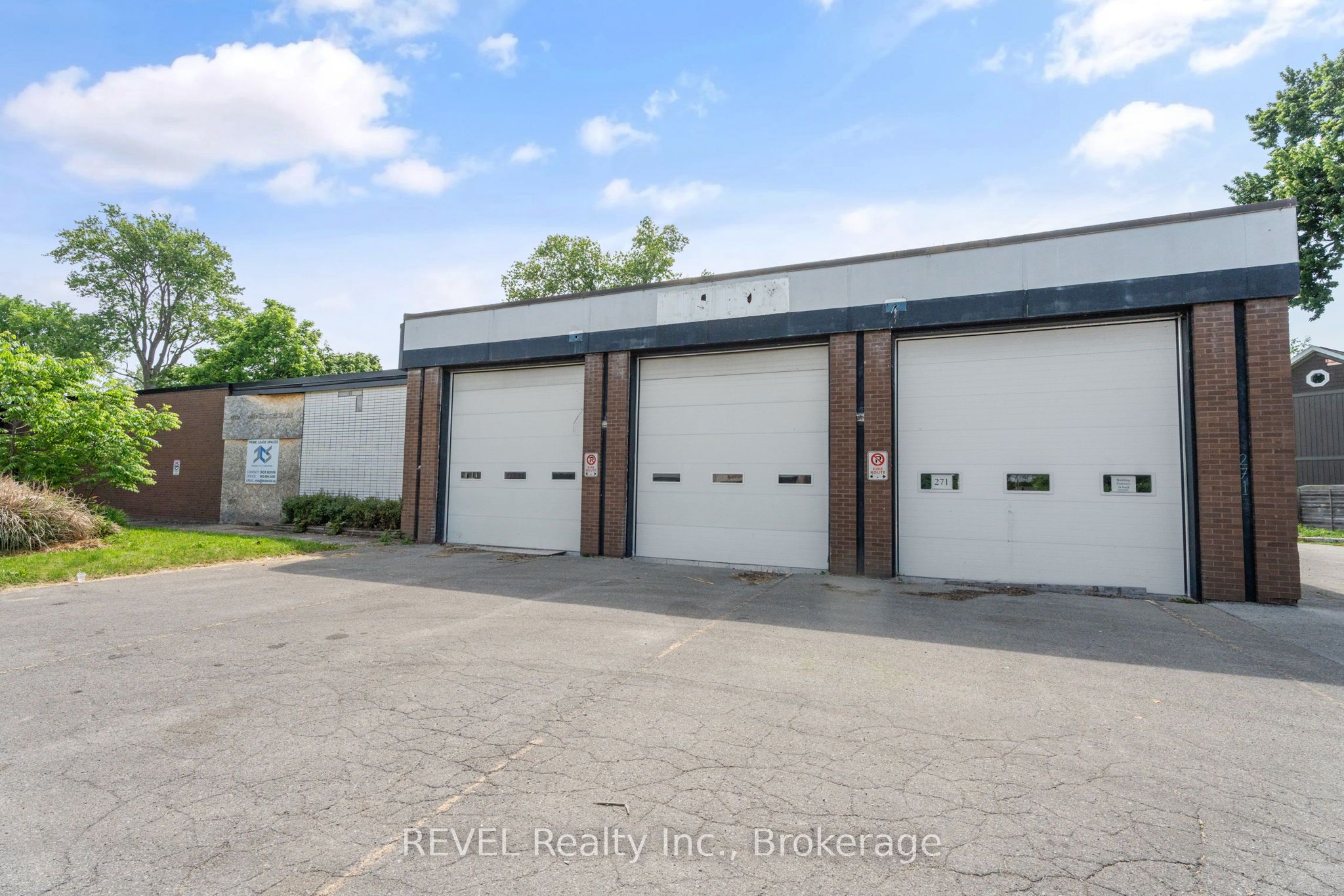 271 Ridgeway Road Property Photo 2