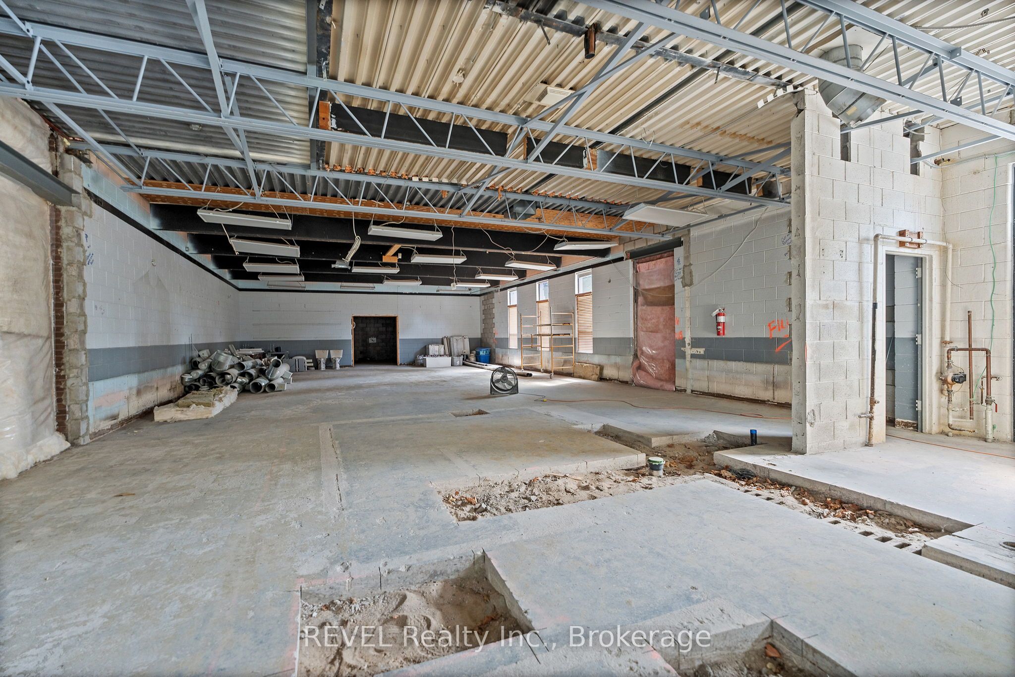 271 Ridgeway Road Property Photo 5