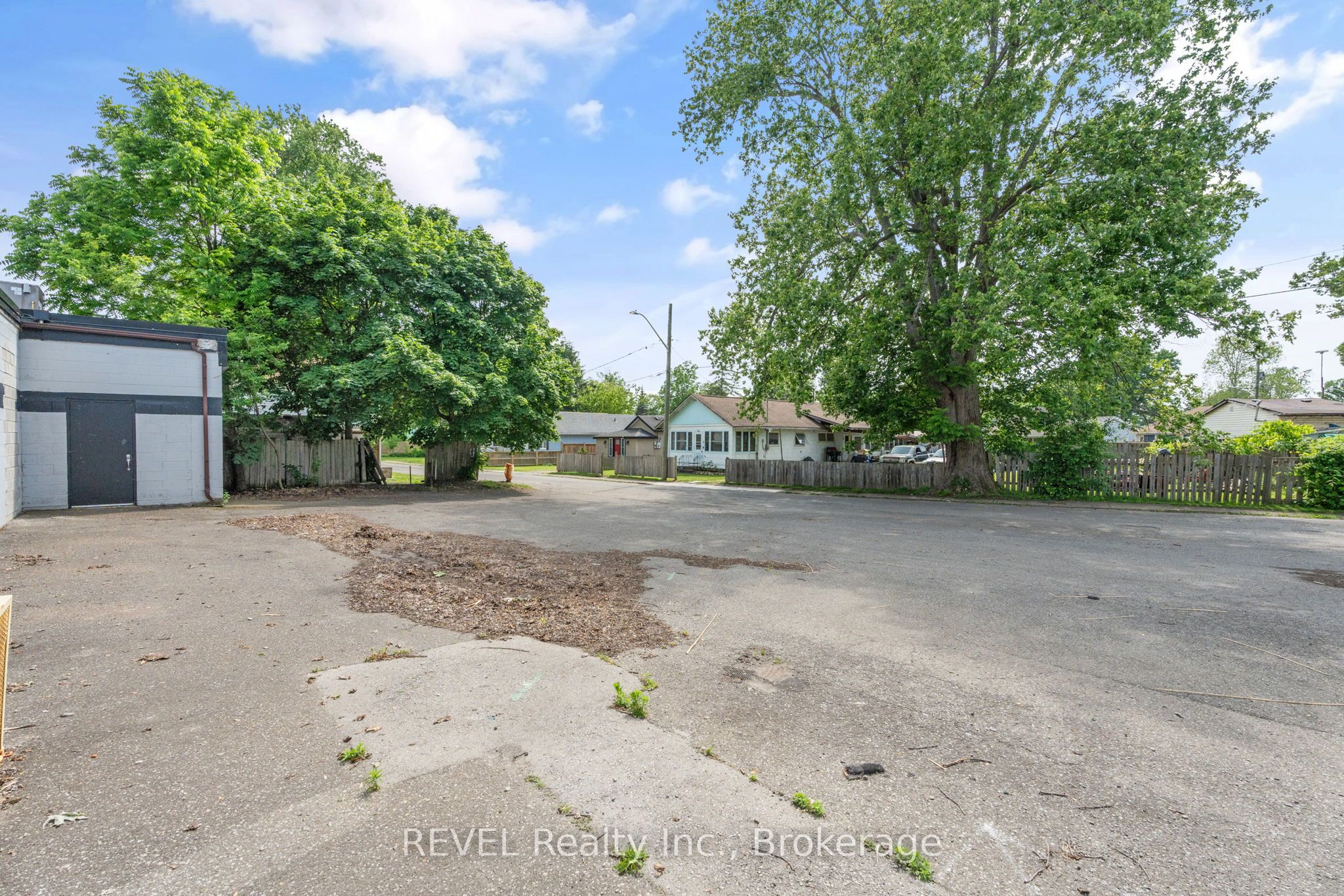 271 Ridgeway Road Property Photo 17