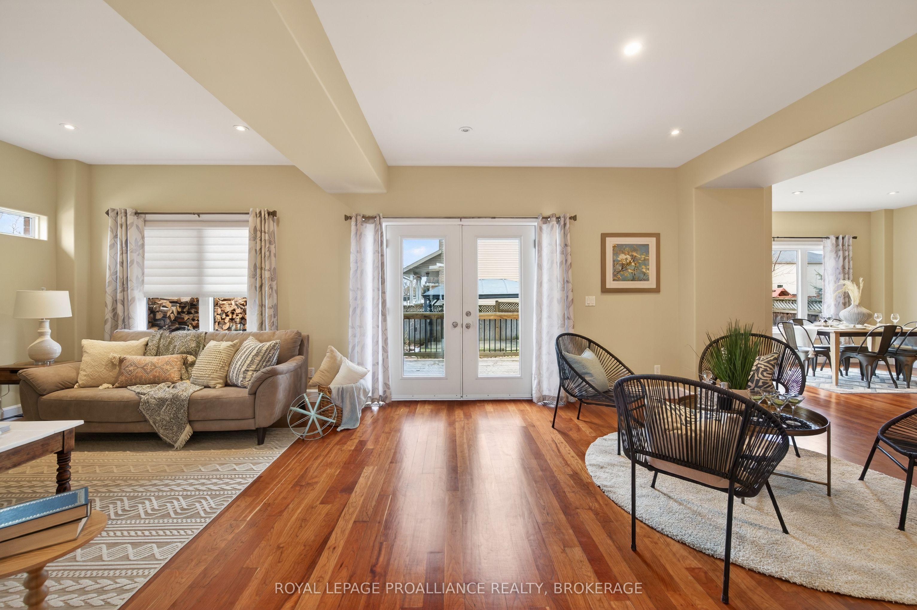 1239 Atkinson Street Property Photo 11