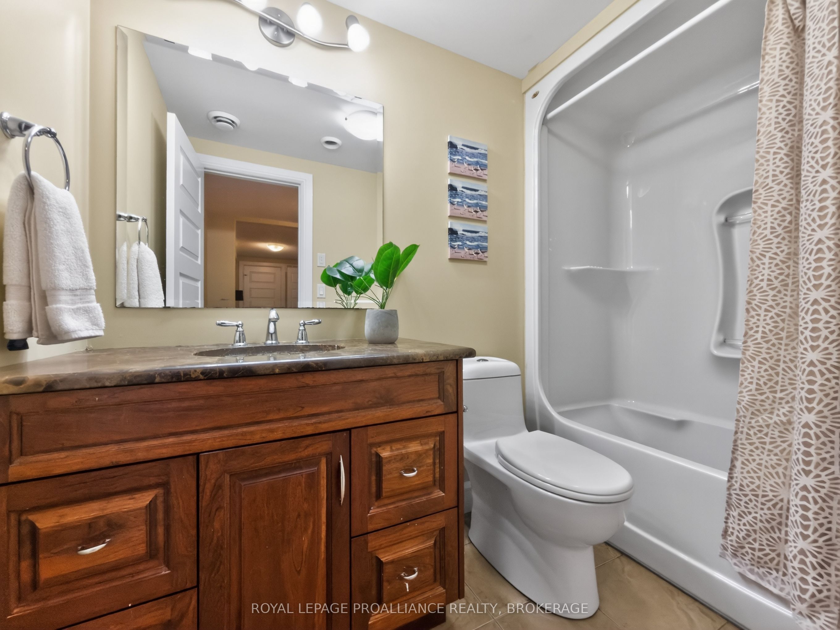 1239 Atkinson Street Property Photo 43