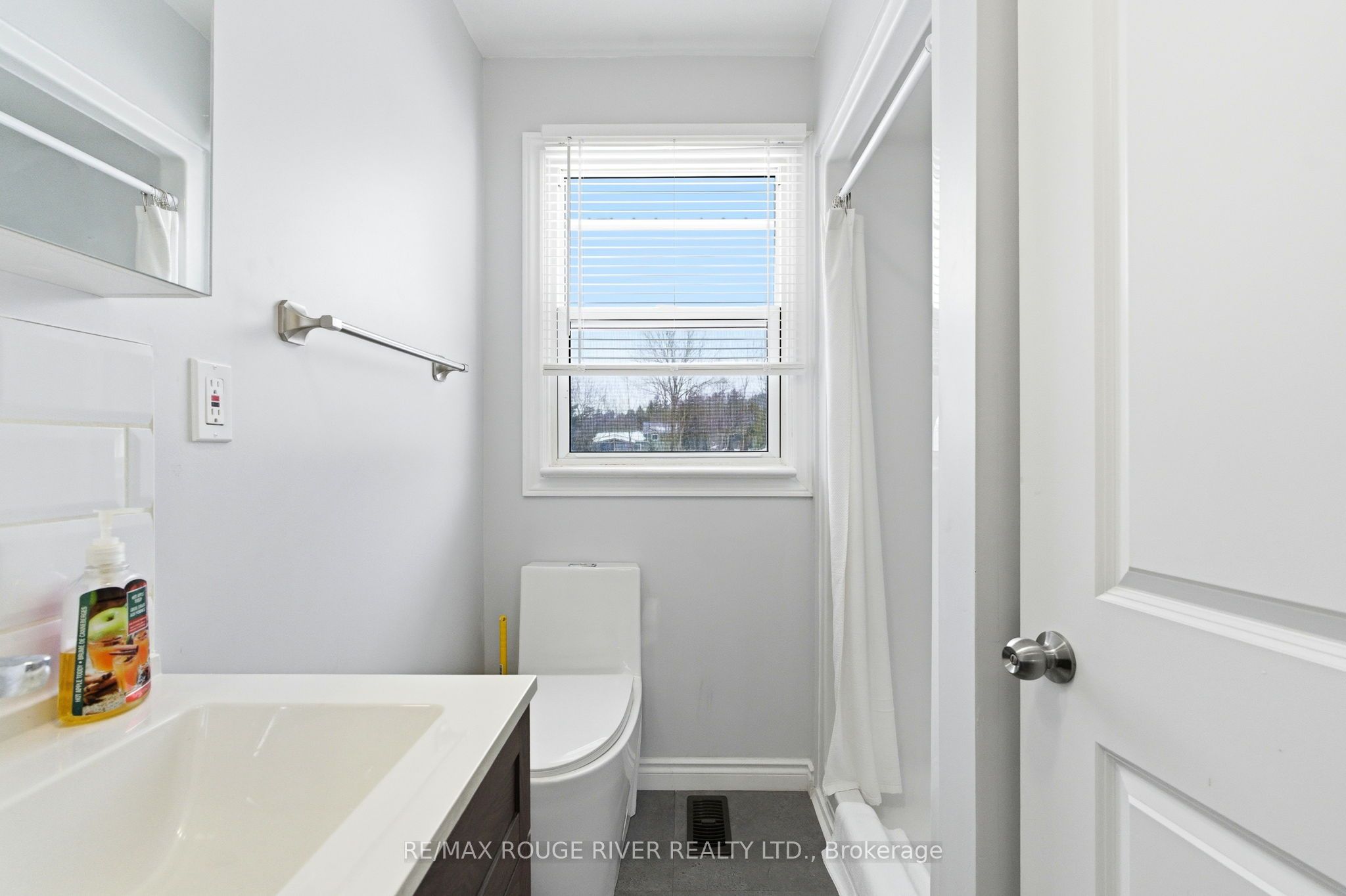 9 Cedar Street Property Photo 28