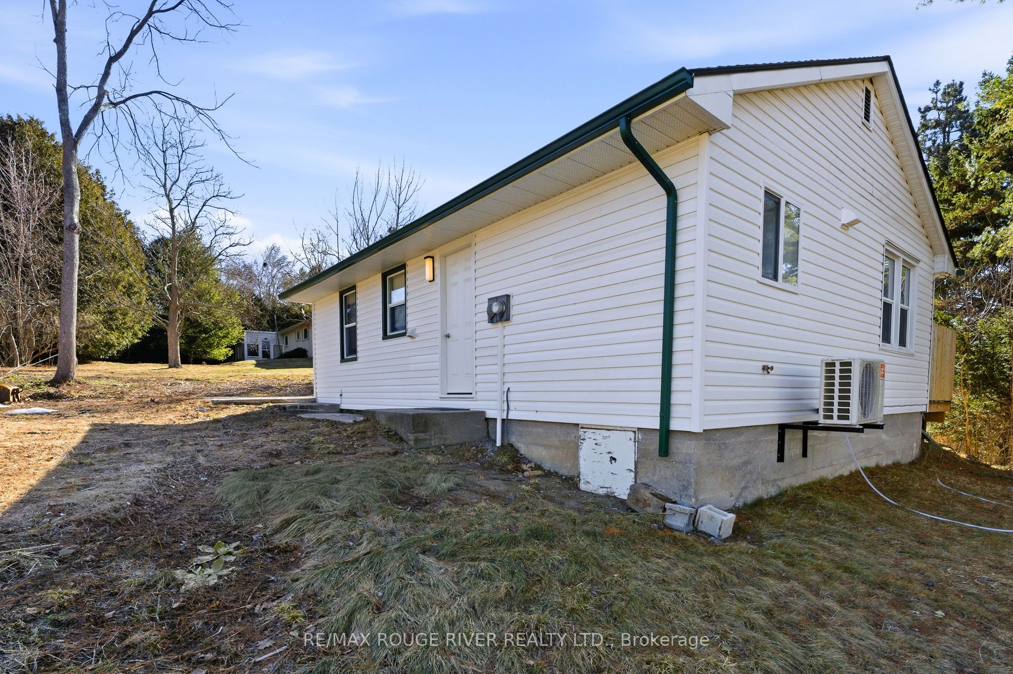 9 Cedar Street Property Photo 34