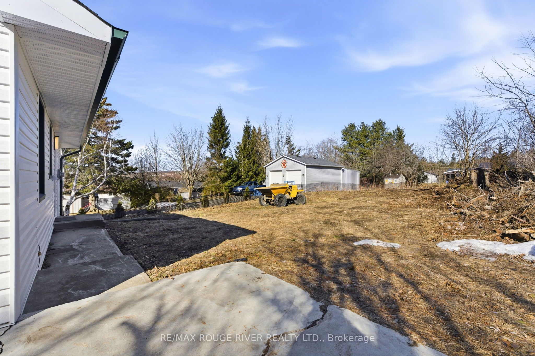 9 Cedar Street Property Photo 35