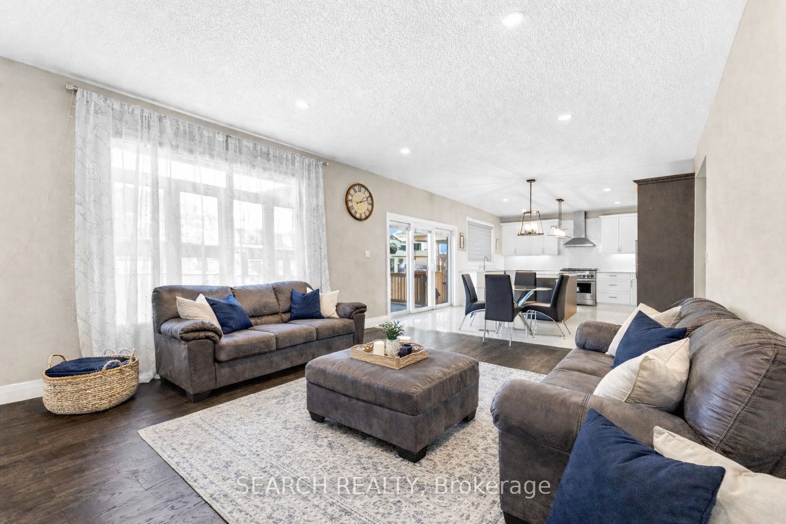 204 Boardwalk Way Property Photo 7