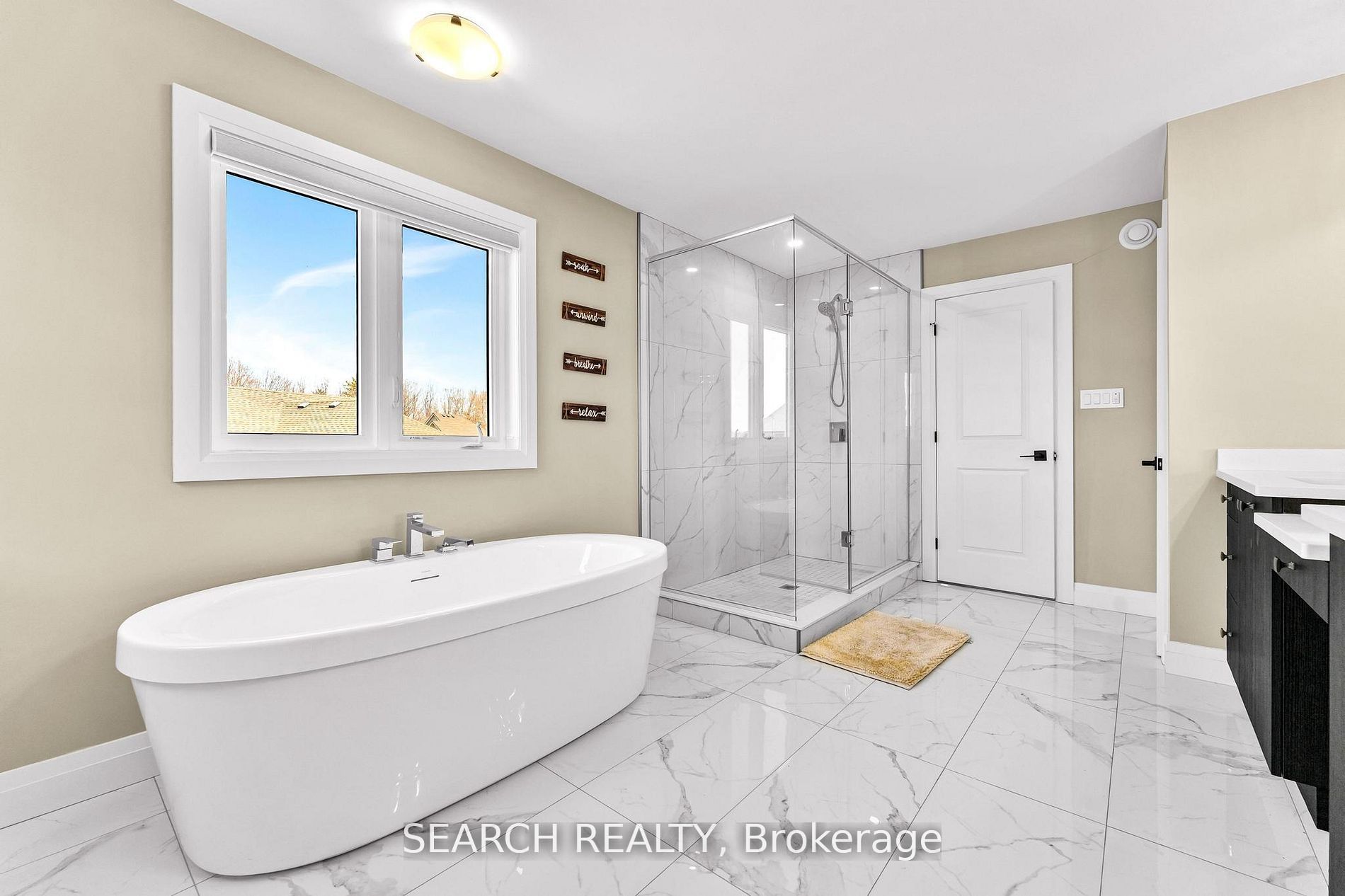 204 Boardwalk Way Property Photo 15