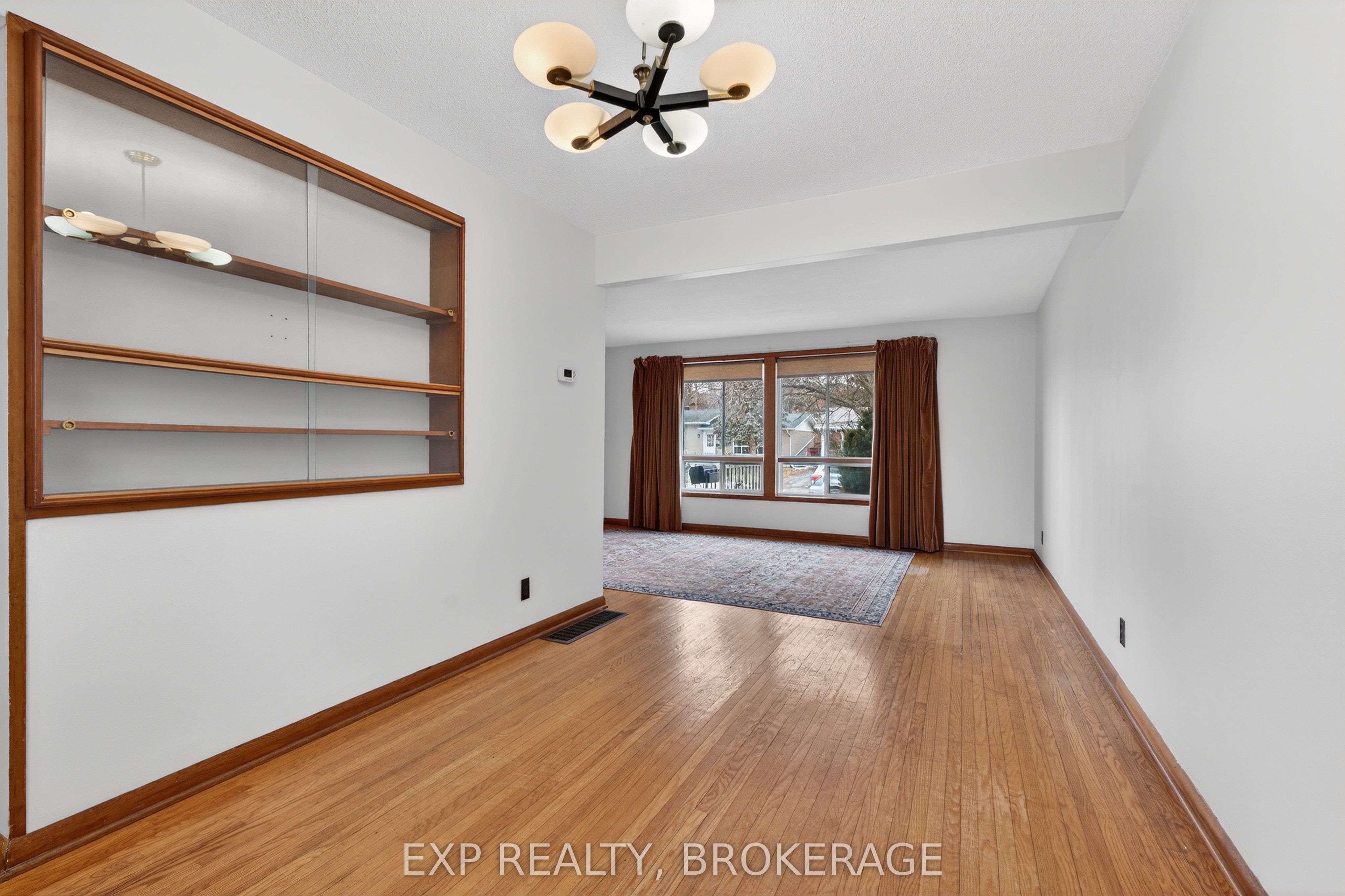 19 Convay Crescent Property Photo 11