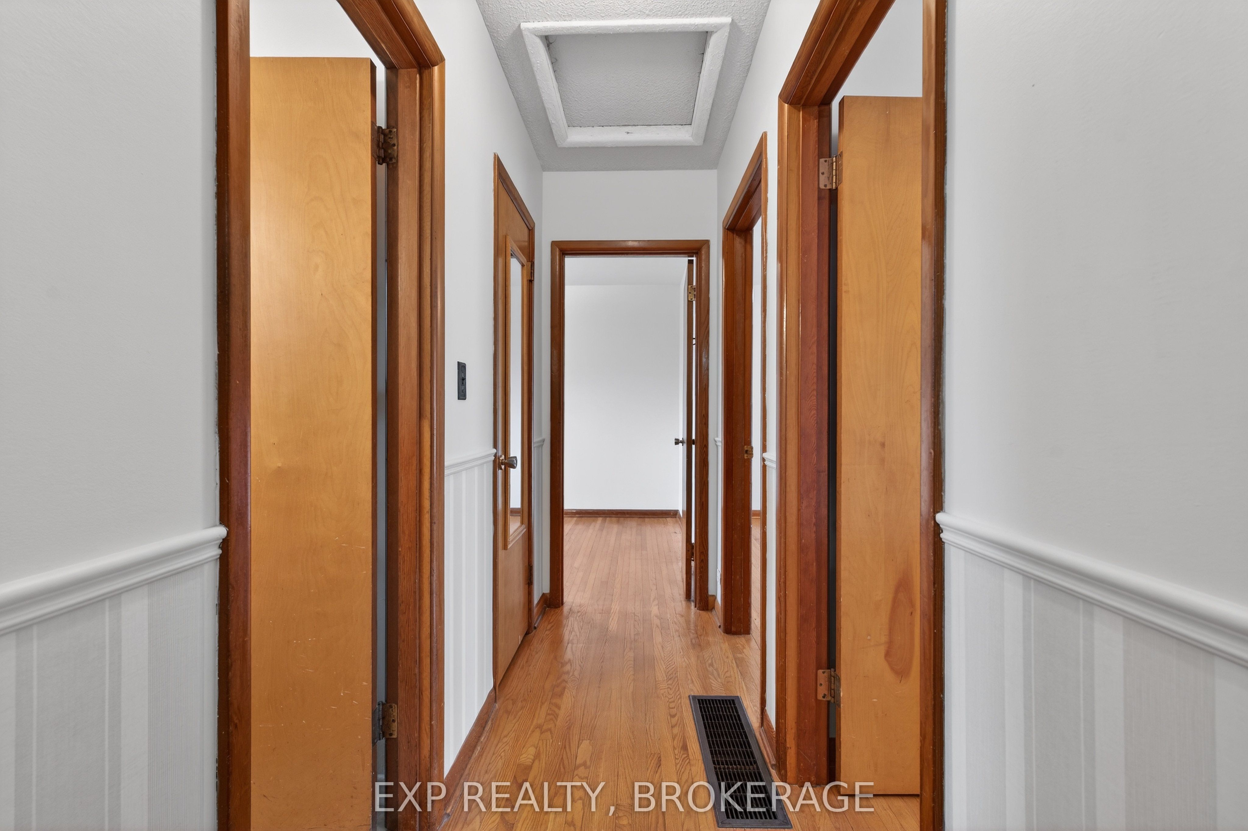 19 Convay Crescent Property Photo 15