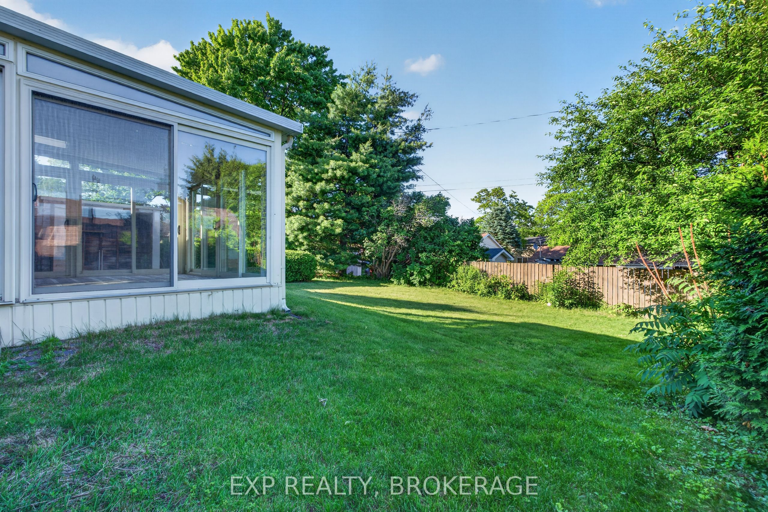 19 Convay Crescent Property Photo 37