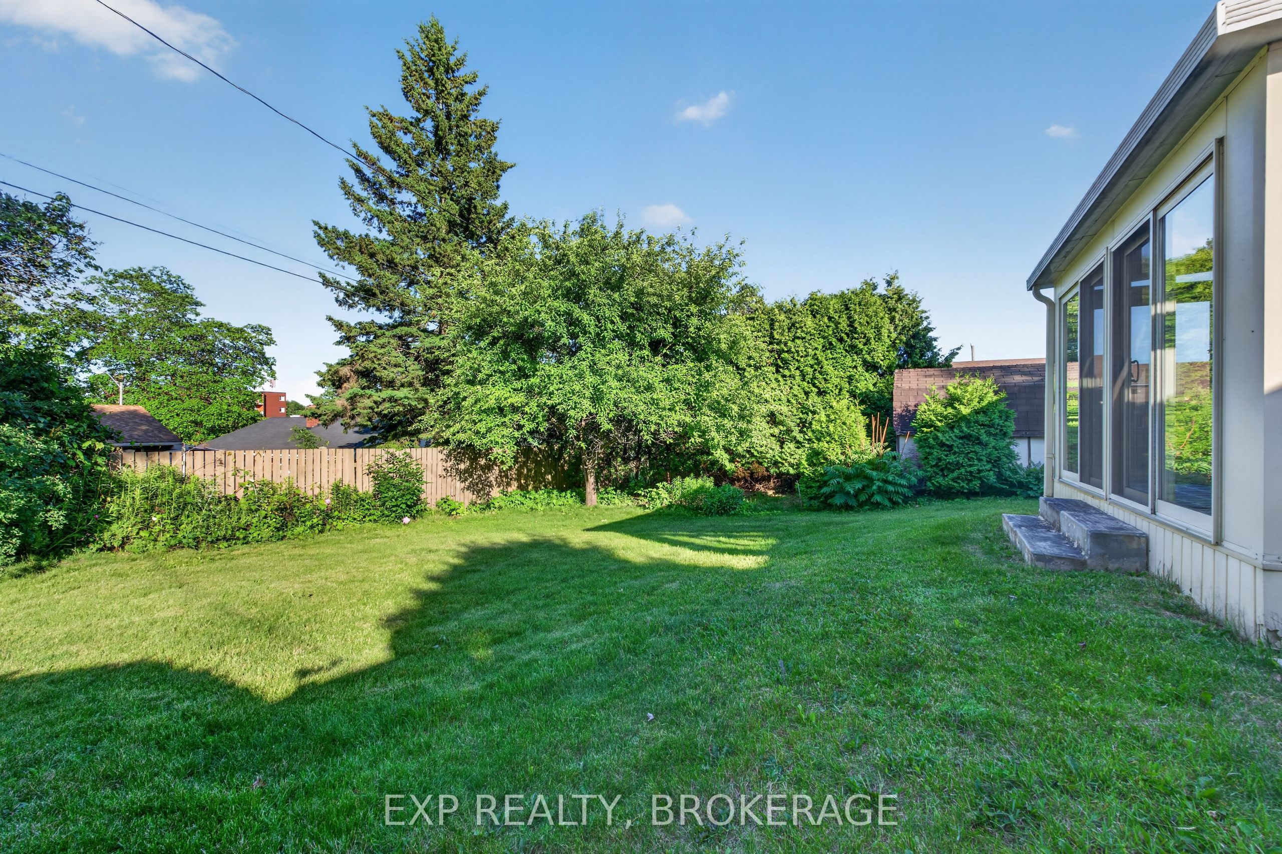 19 Convay Crescent Property Photo 39
